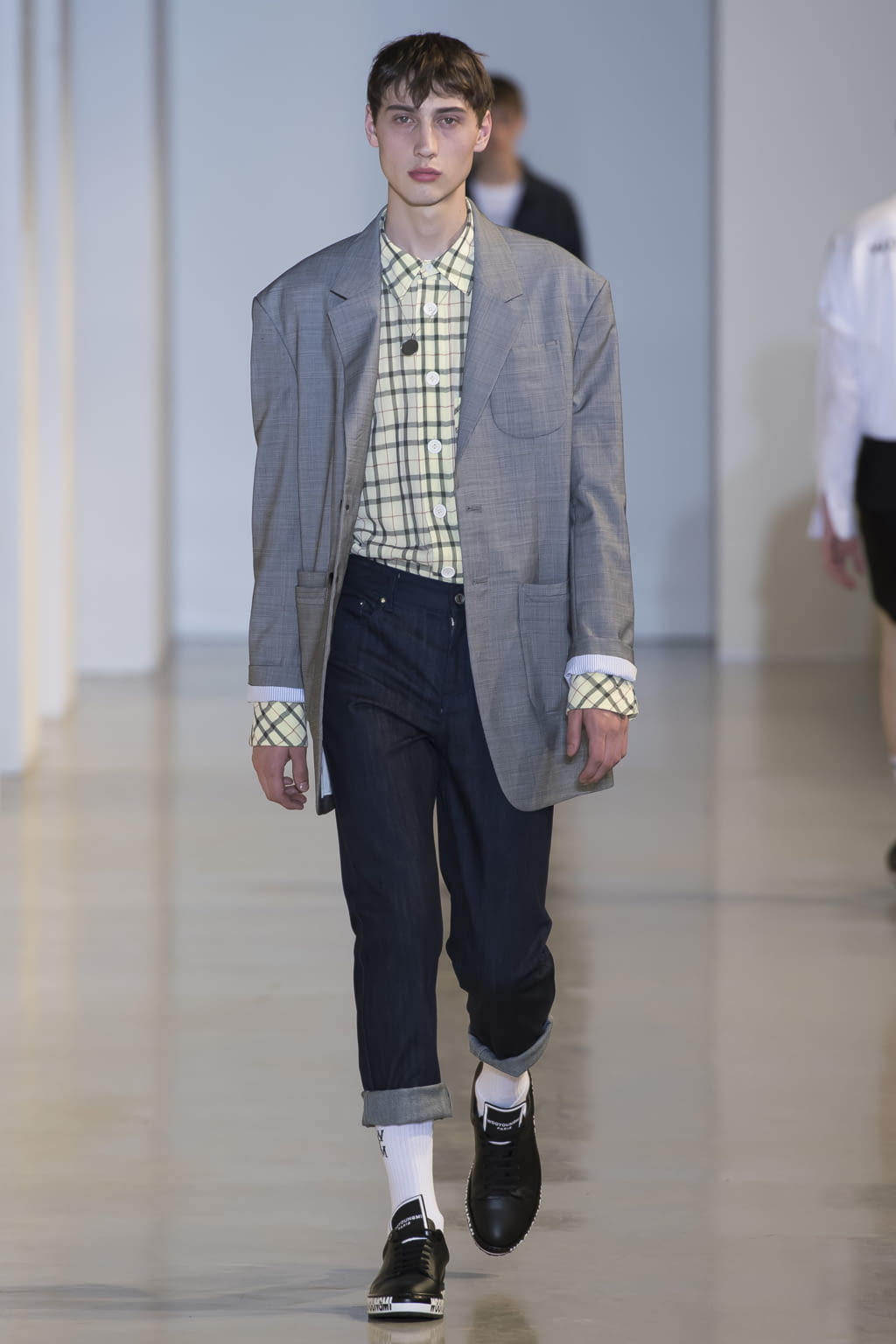 Fashion Week Paris Spring/Summer 2018 look 45 from the Wooyoungmi collection menswear