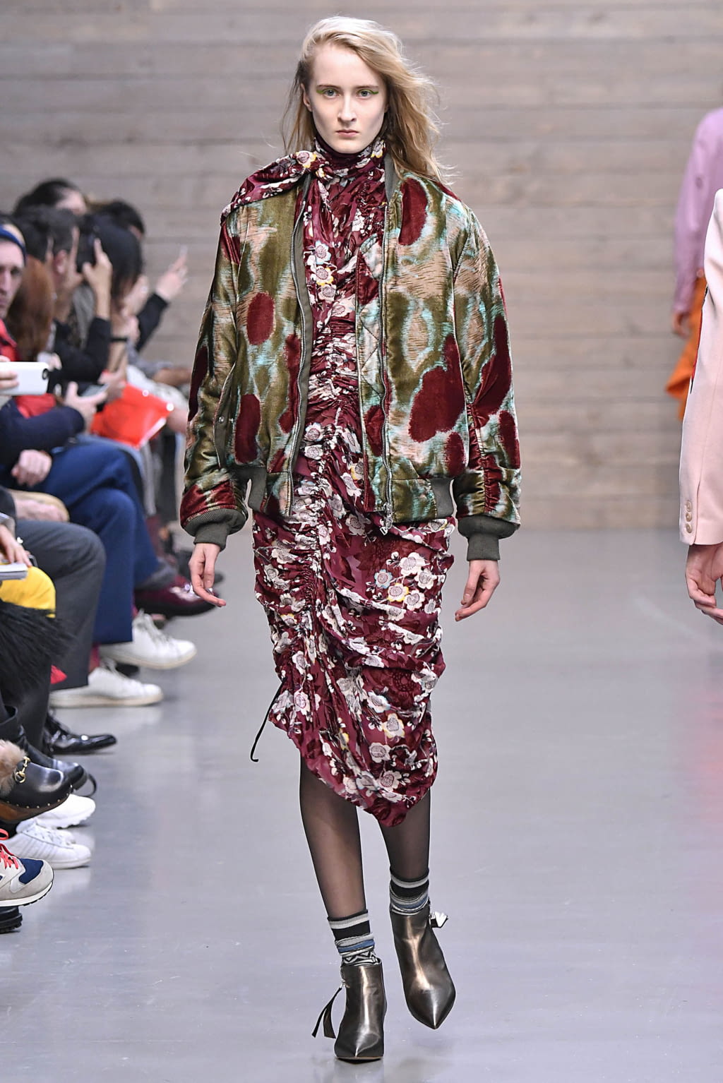 Fashion Week Milan Fall/Winter 2017 look 35 from the Wunderkind collection 女装