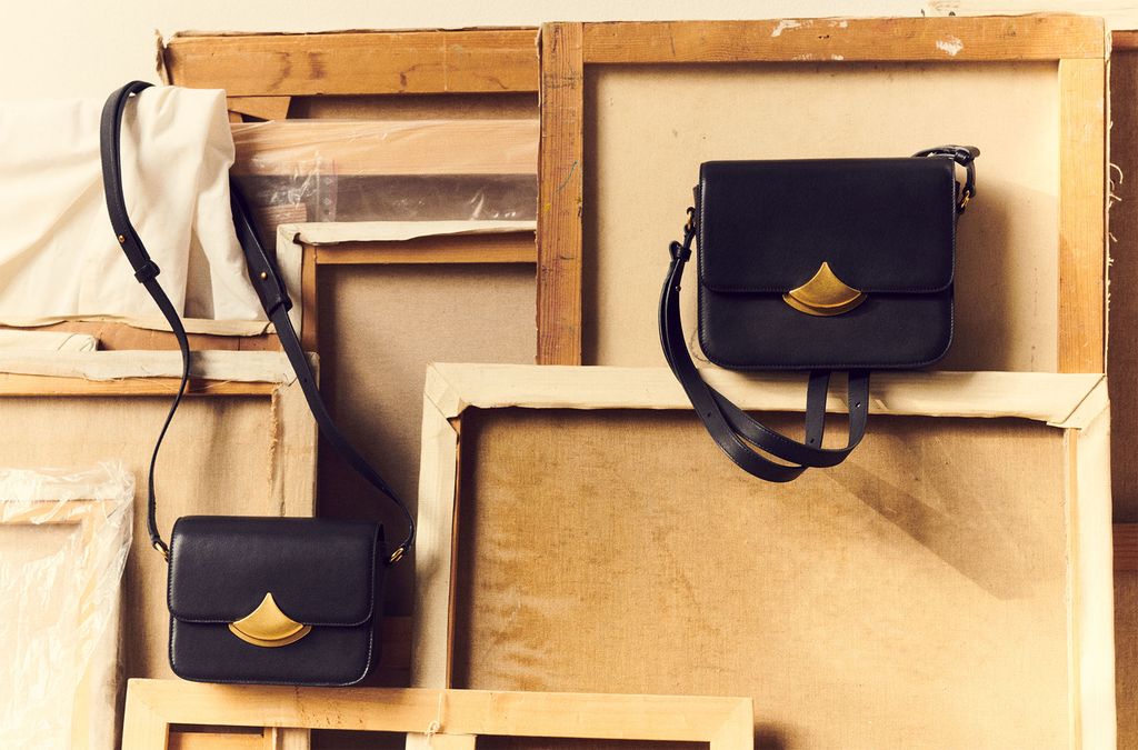 Fashion Week Paris Fall/Winter 2024 look 7 de la collection Sessùn womenswear accessories