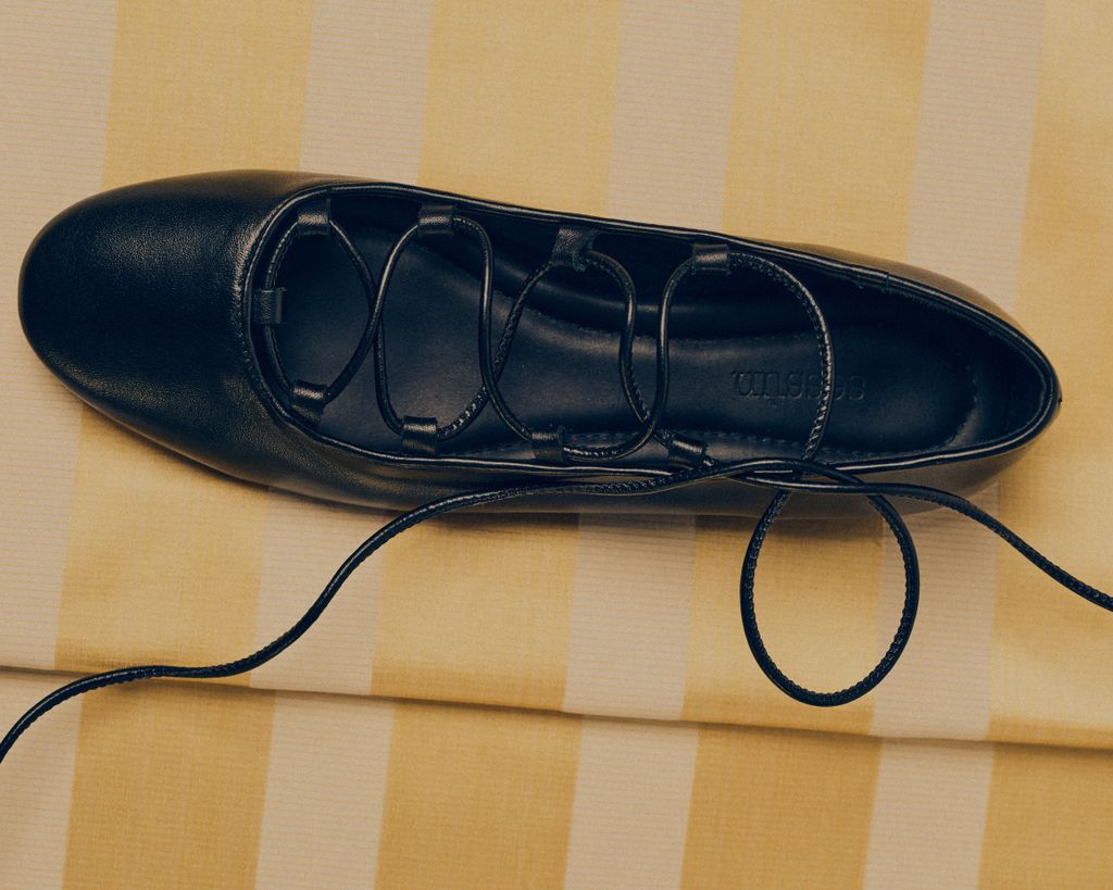 Fashion Week Paris Spring/Summer 2025 look 18 from the Sessùn collection womenswear accessories