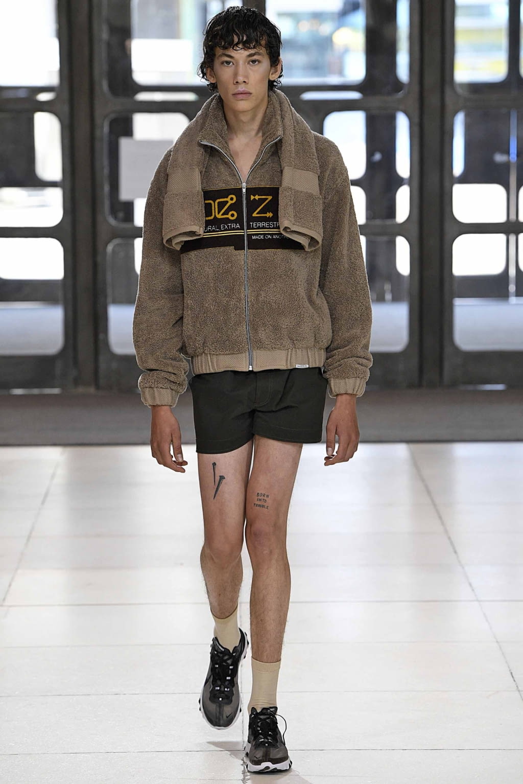 Fashion Week London Spring/Summer 2019 look 10 from the Xander Zhou collection menswear