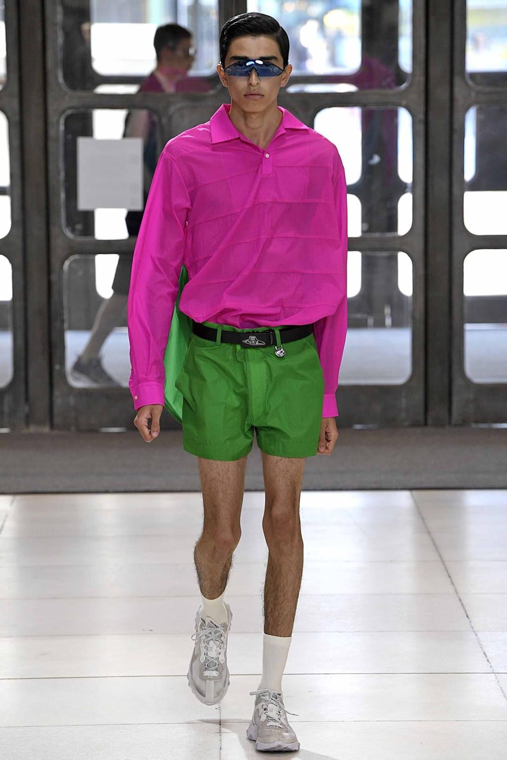 Fashion Week London Spring/Summer 2019 look 34 from the Xander Zhou collection menswear
