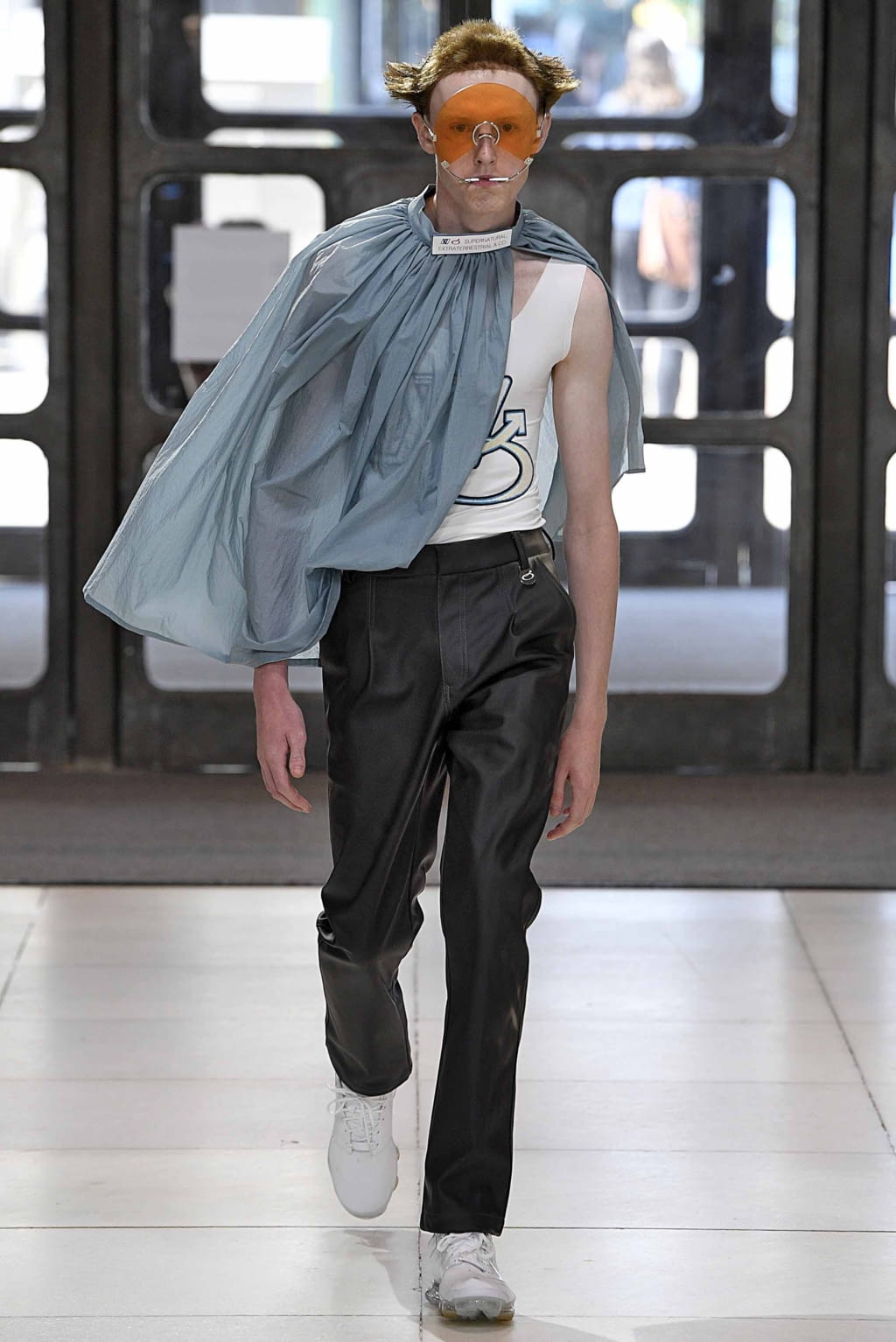 Fashion Week London Spring/Summer 2019 look 51 from the Xander Zhou collection menswear