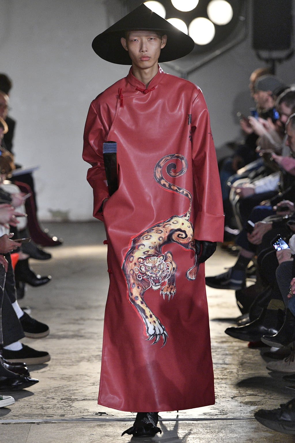 Fashion Week London Fall/Winter 2018 look 49 de la collection Xander Zhou menswear