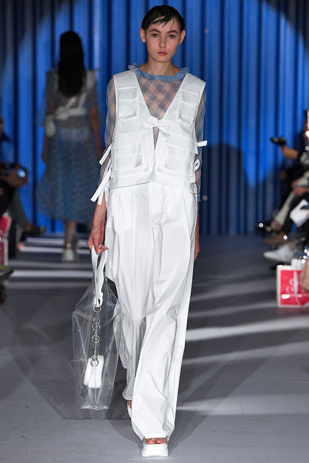 Fashion Week London Spring/Summer 2019 look 13 from the Xiao Li collection womenswear