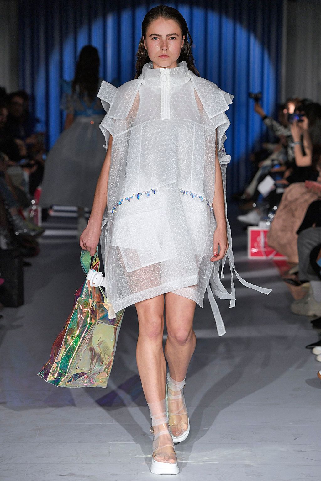 Fashion Week London Spring/Summer 2019 look 15 from the Xiao Li collection womenswear