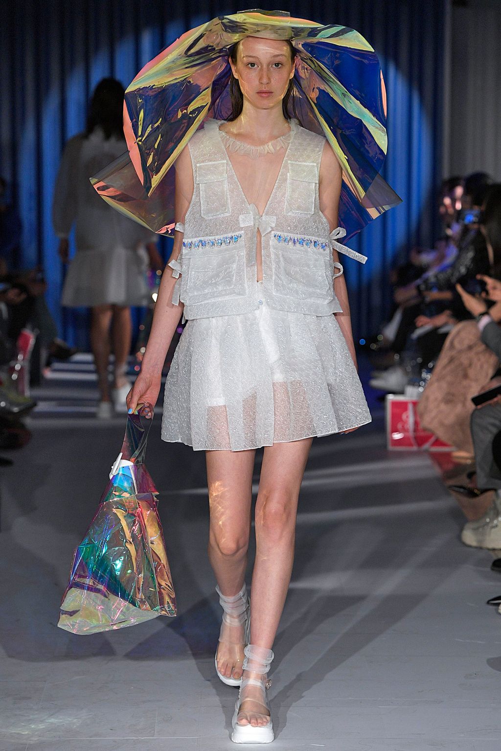 Fashion Week London Spring/Summer 2019 look 19 from the Xiao Li collection 女装