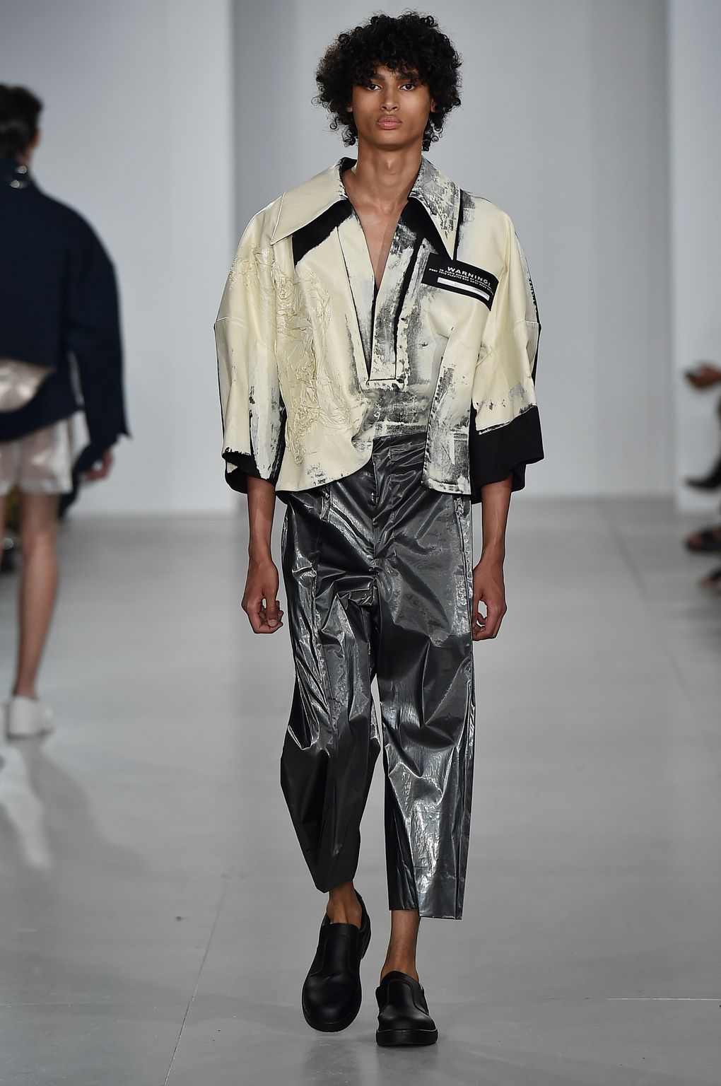 Fashion Week London Spring/Summer 2017 look 15 from the XIMONLEE collection menswear