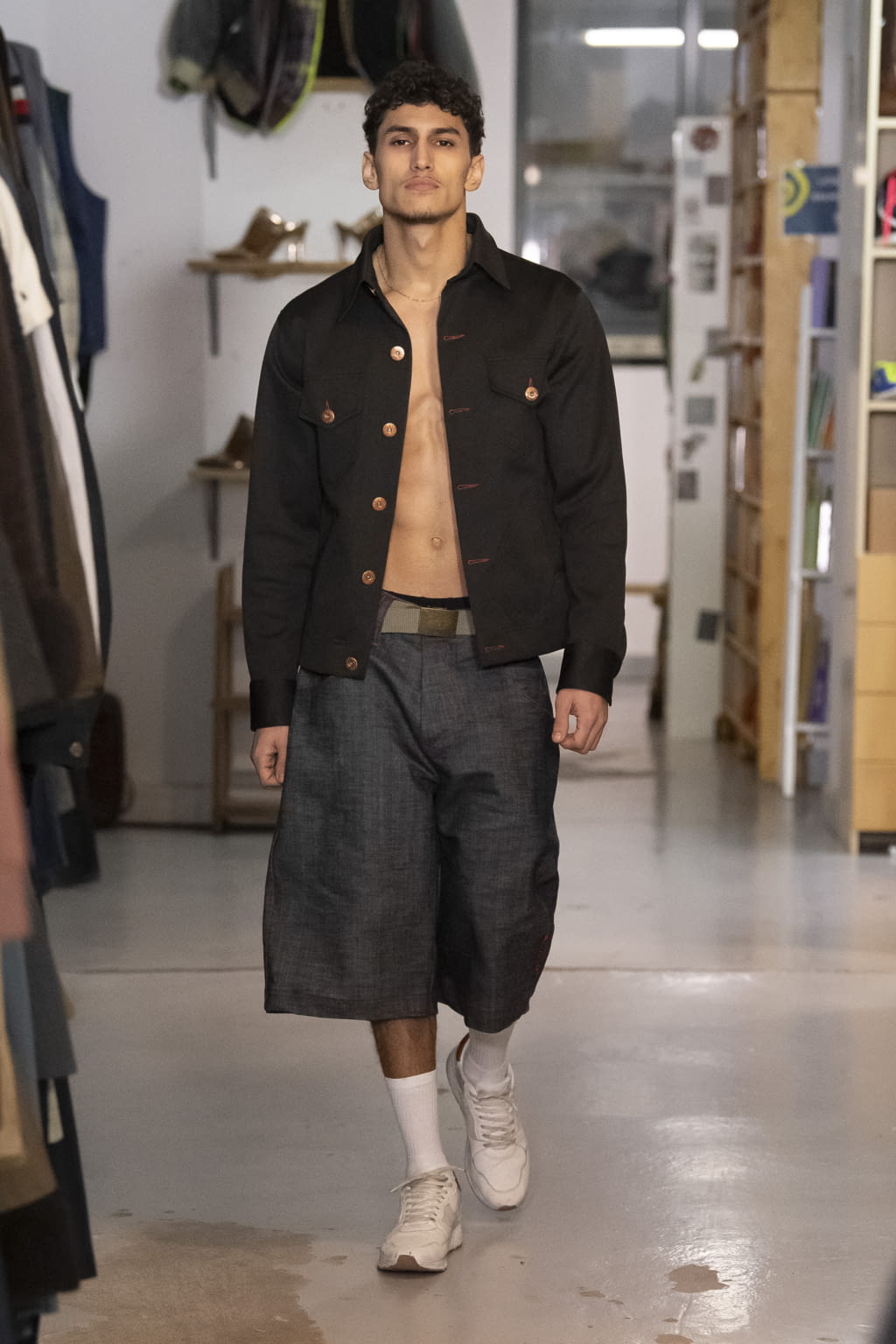 Fashion Week Paris Fall/Winter 2020 look 17 from the Xuly Bët collection womenswear