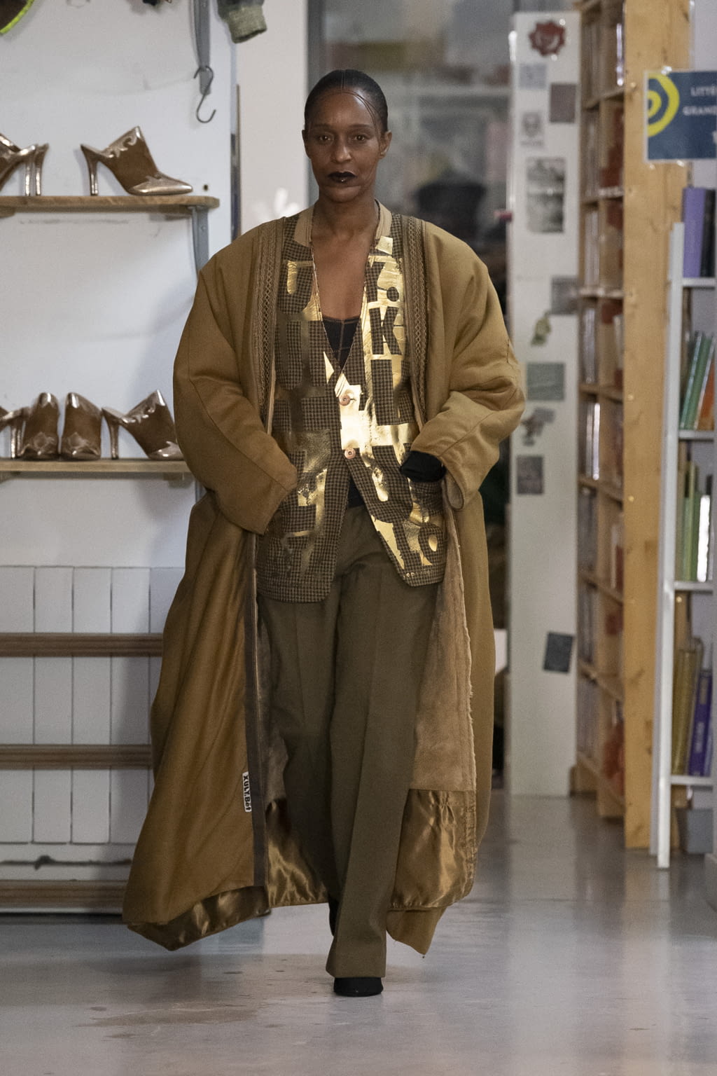 Fashion Week Paris Fall/Winter 2020 look 4 from the Xuly Bët collection womenswear