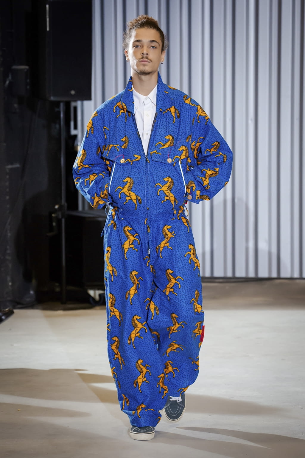 Fashion Week Paris Spring/Summer 2021 look 18 from the Xuly Bët collection womenswear