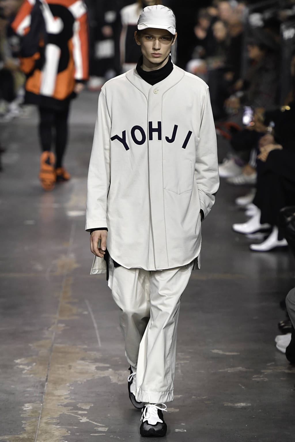 Fashion Week Paris Fall/Winter 2019 look 24 from the Y-3 collection menswear