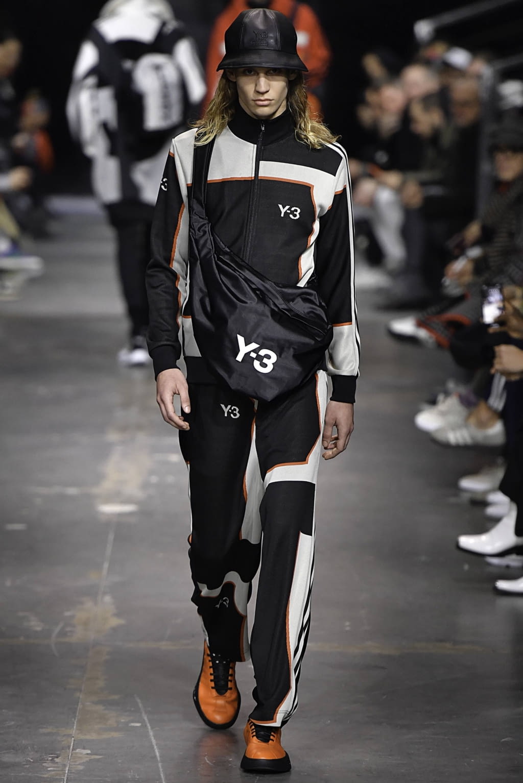 Fashion Week Paris Fall/Winter 2019 look 26 from the Y-3 collection menswear