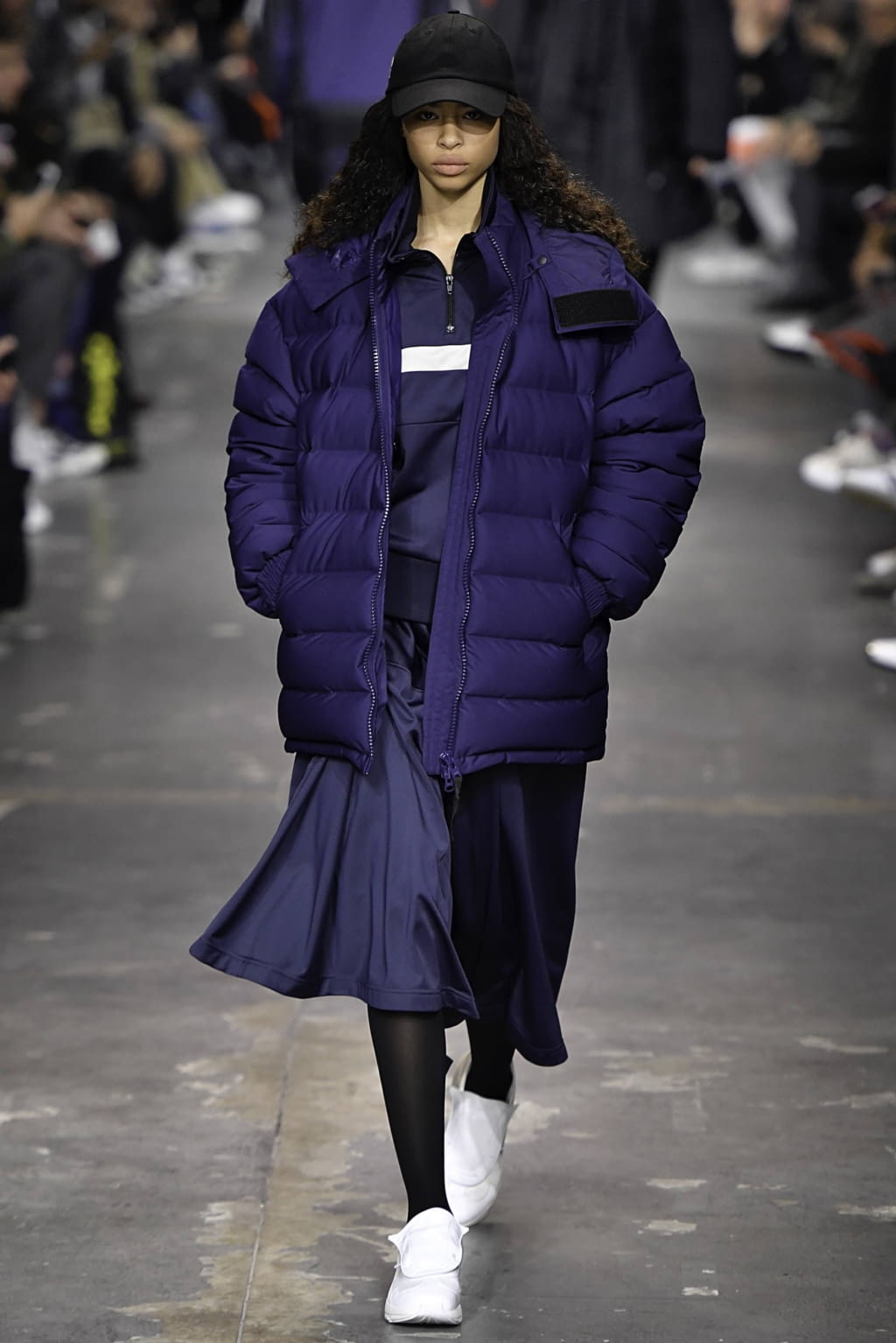 Fashion Week Paris Fall/Winter 2019 look 31 de la collection Y-3 menswear
