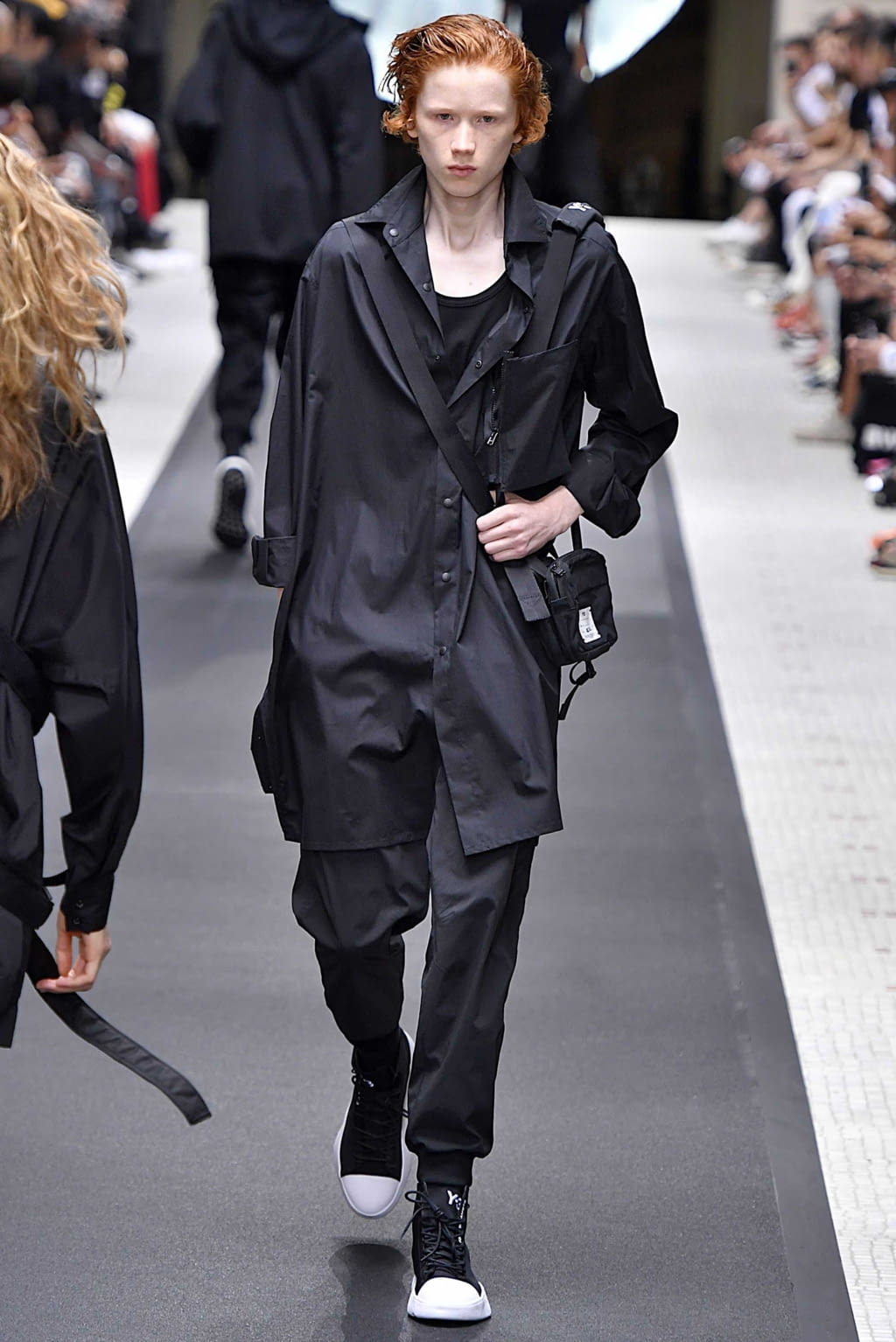 Fashion Week Paris Spring/Summer 2019 look 9 from the Y-3 collection menswear