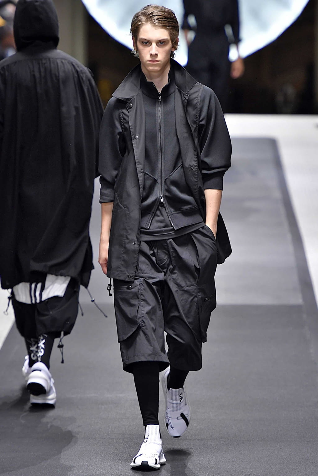 Fashion Week Paris Spring/Summer 2019 look 20 from the Y-3 collection 男装