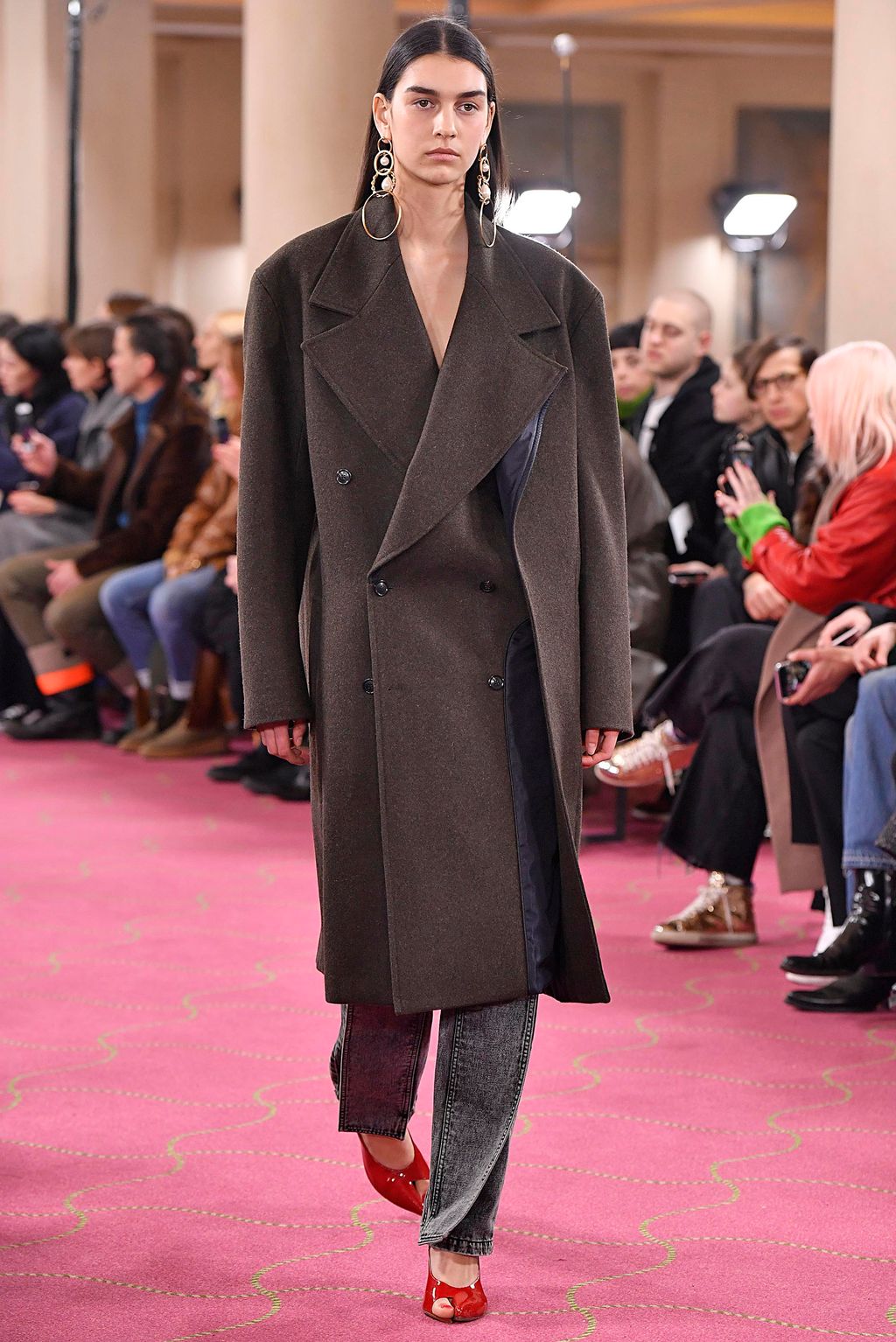 Fashion Week Paris Fall/Winter 2018 look 2 from the Y/PROJECT collection womenswear