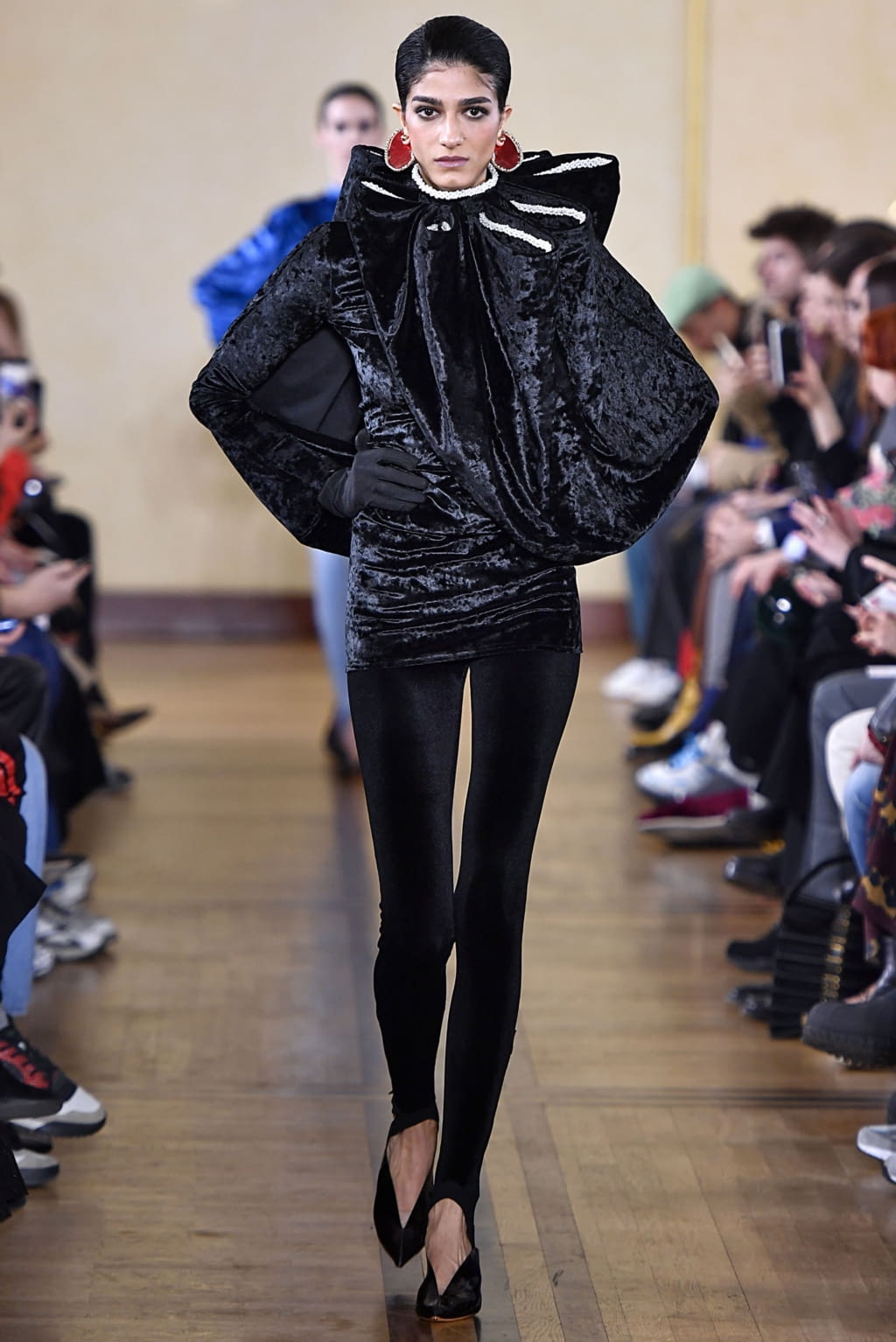 Fashion Week Paris Fall/Winter 2019 look 7 from the Y/PROJECT collection womenswear