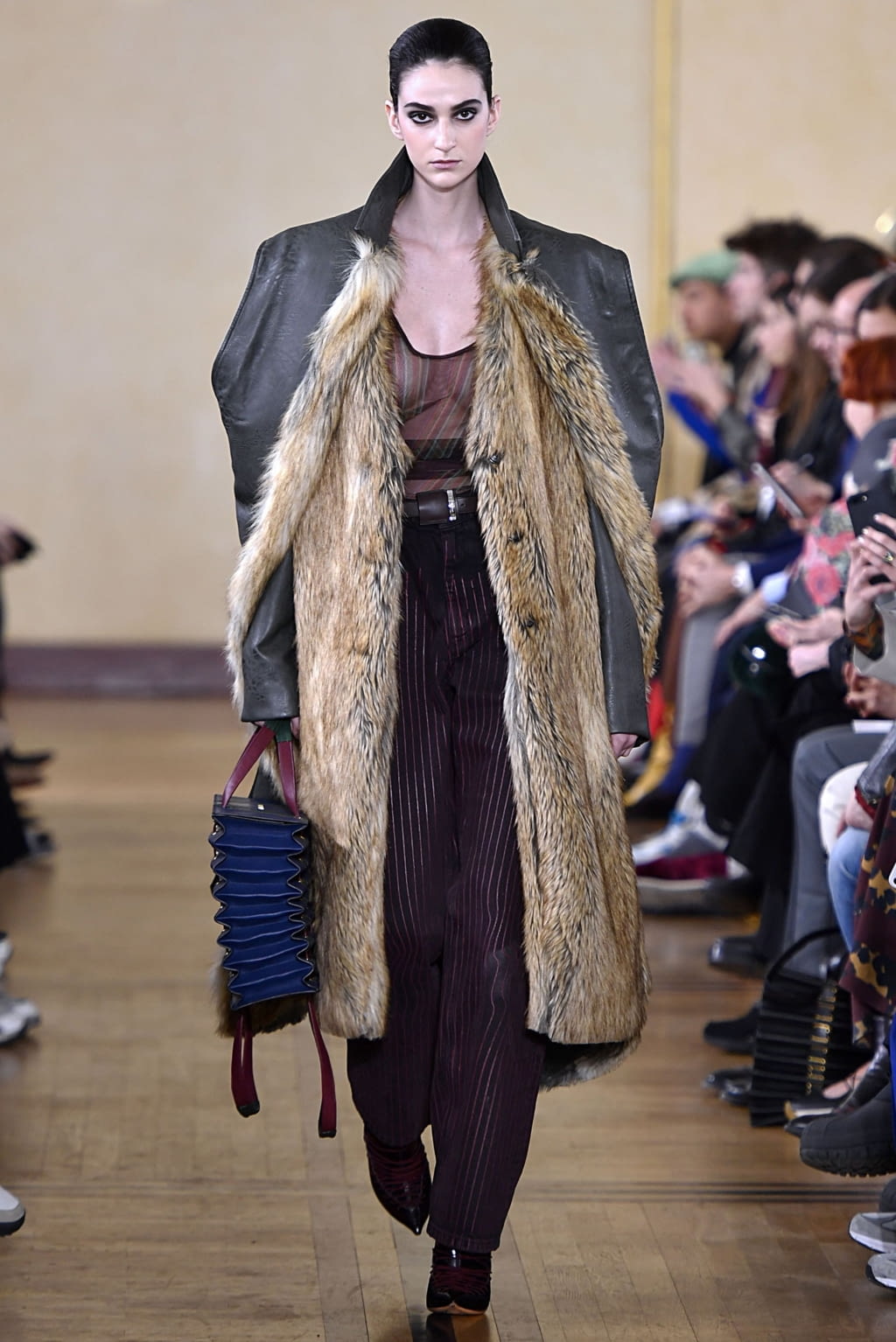 Fashion Week Paris Fall/Winter 2019 look 11 from the Y/PROJECT collection womenswear
