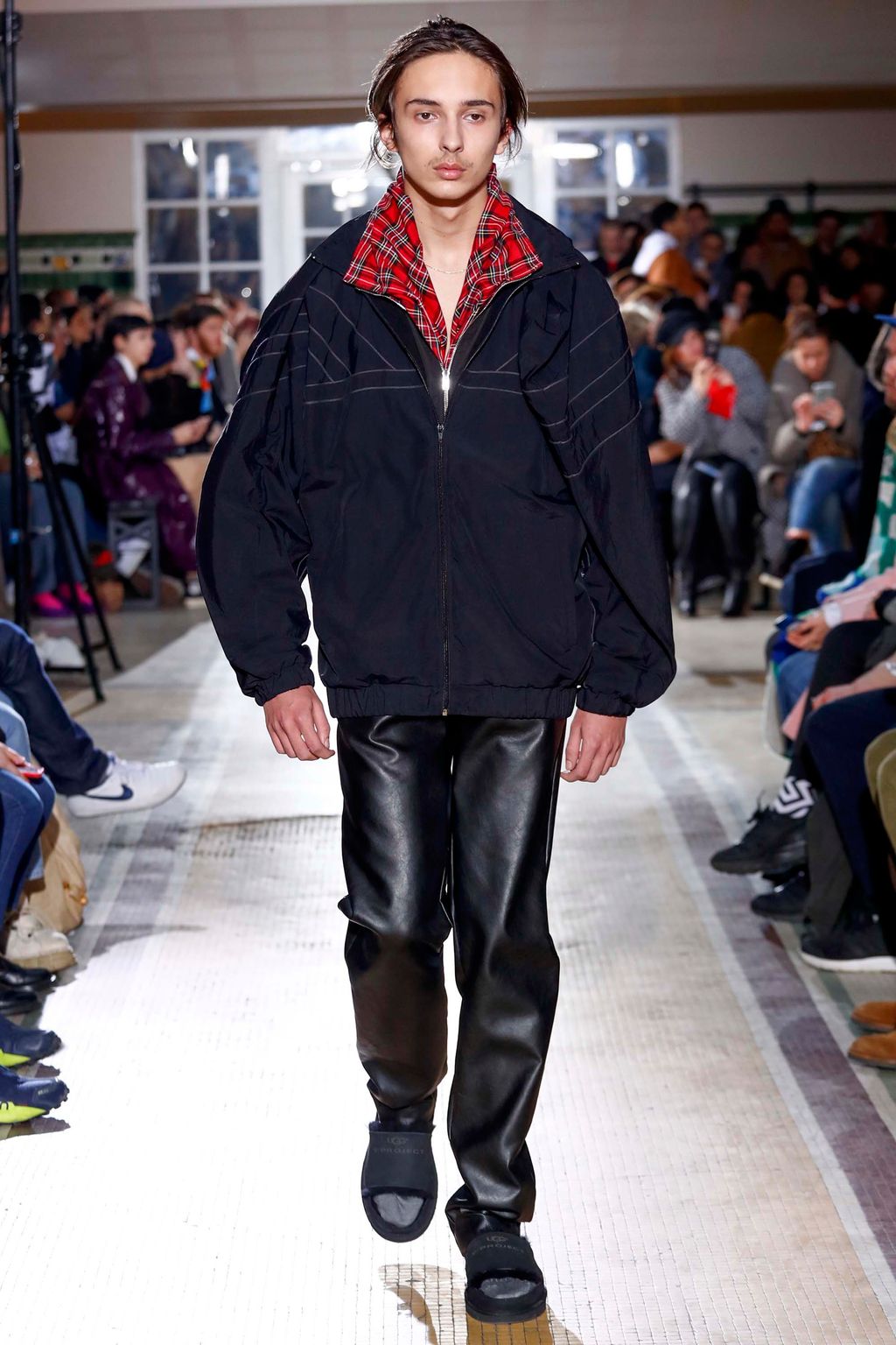 Fashion Week Paris Fall/Winter 2018 look 7 from the Y/PROJECT collection menswear