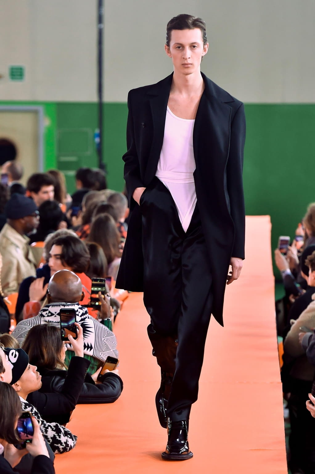Fashion Week Paris Fall/Winter 2020 look 7 de la collection Y/PROJECT menswear