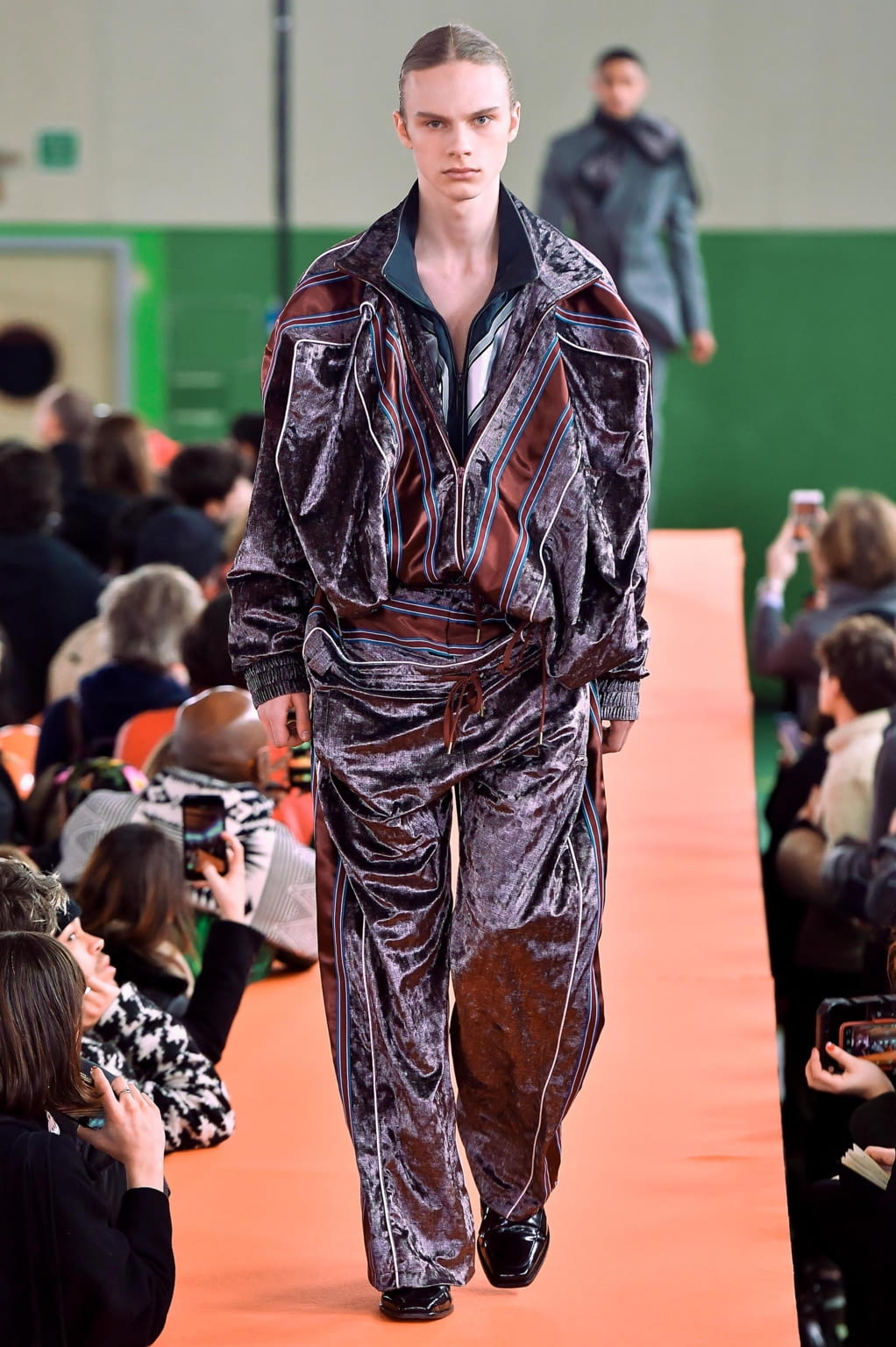 Fashion Week Paris Fall/Winter 2020 look 17 from the Y/PROJECT collection 男装