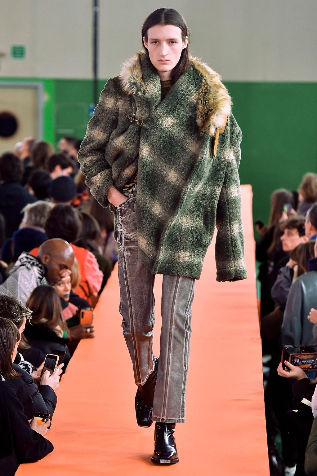 Fashion Week Paris Fall/Winter 2020 look 22 de la collection Y/PROJECT menswear