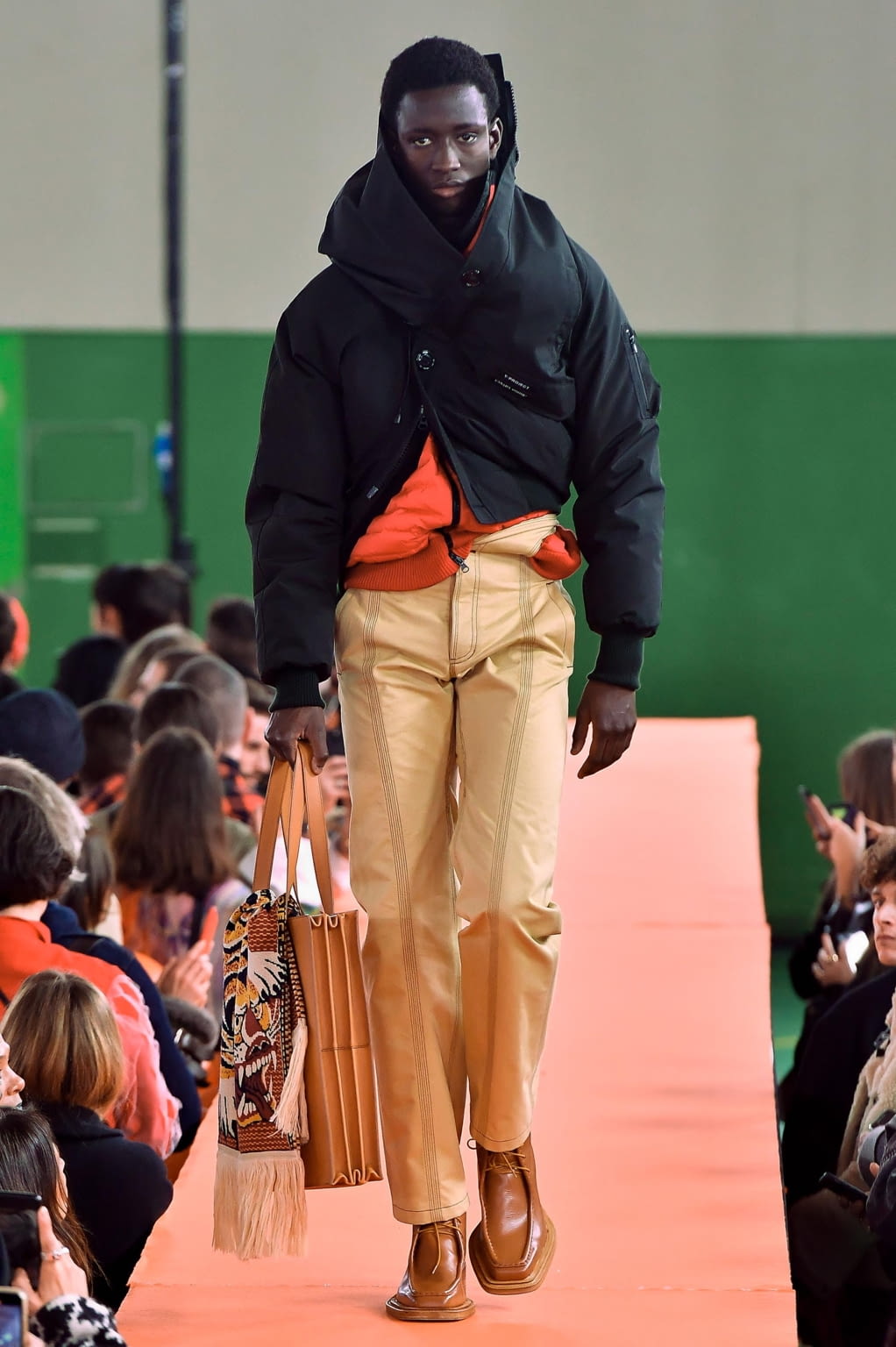 Fashion Week Paris Fall/Winter 2020 look 28 from the Y/PROJECT collection 男装