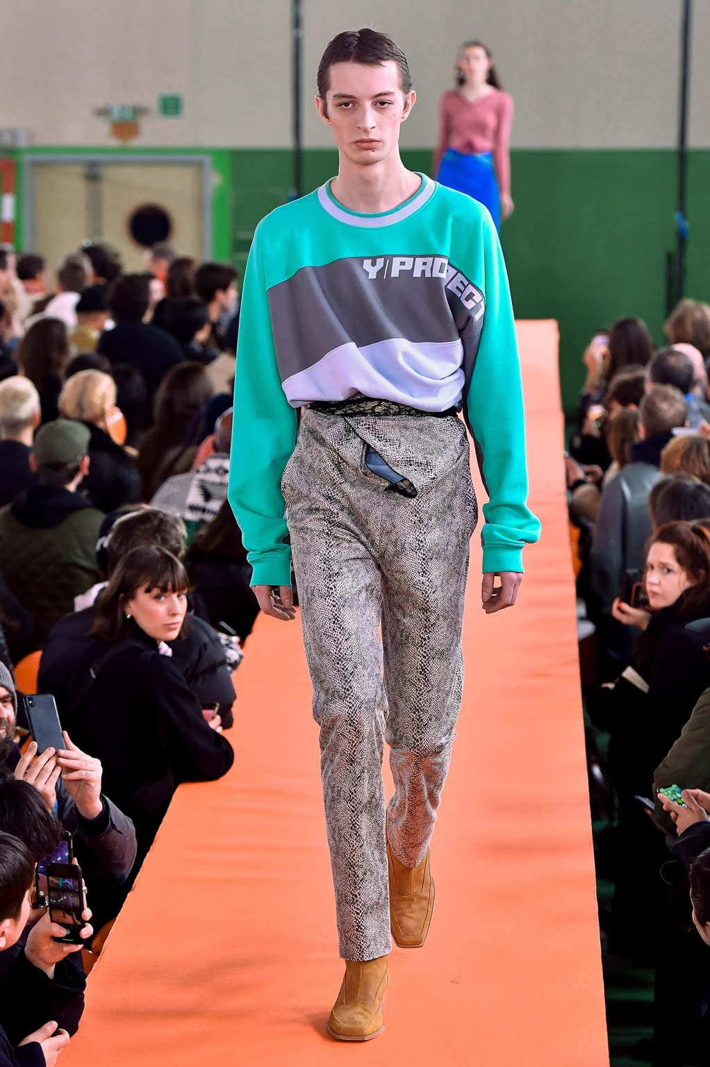 Fashion Week Paris Fall/Winter 2020 look 35 from the Y/PROJECT collection 男装