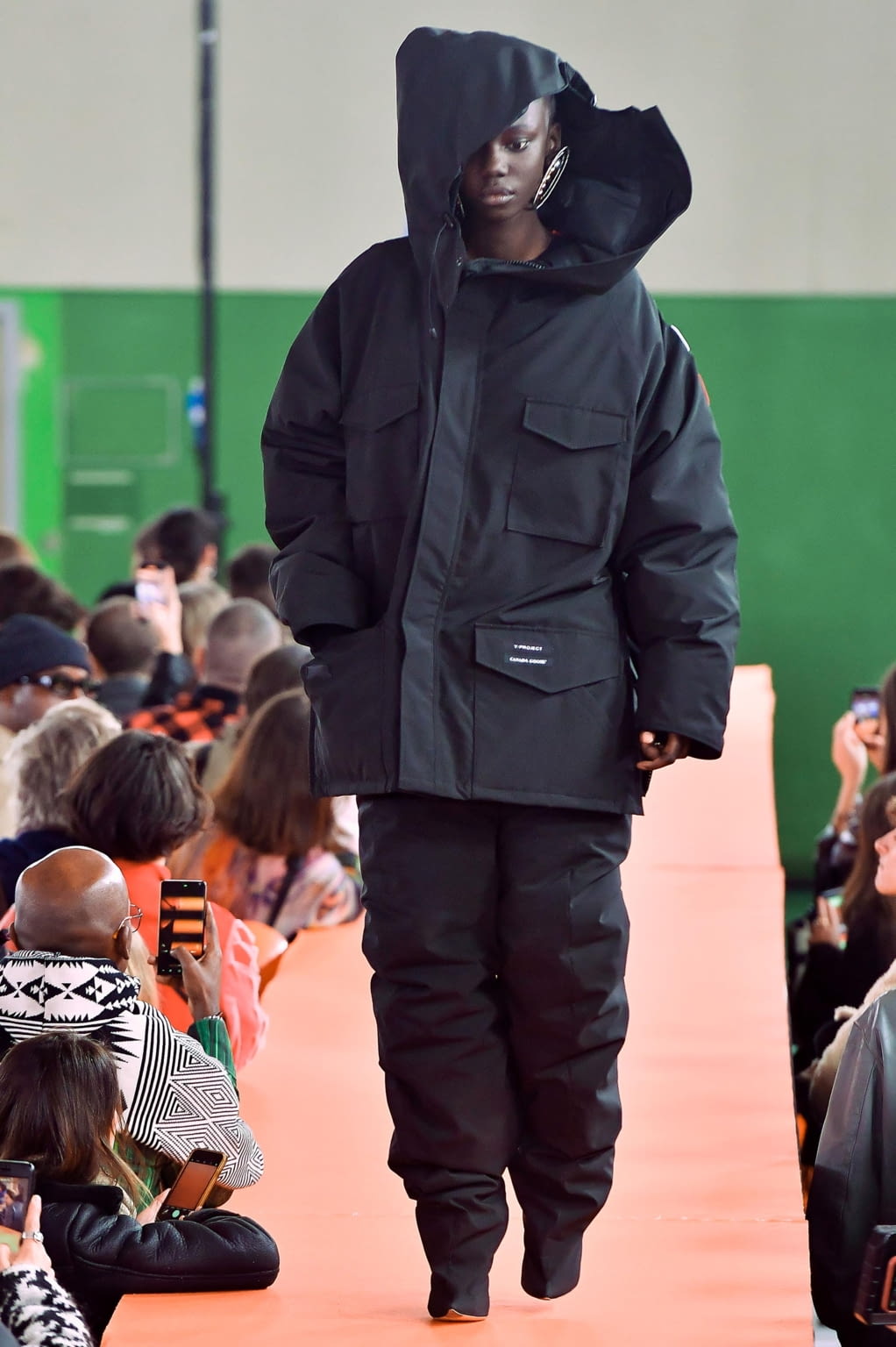 Fashion Week Paris Fall/Winter 2020 look 39 from the Y/PROJECT collection 男装