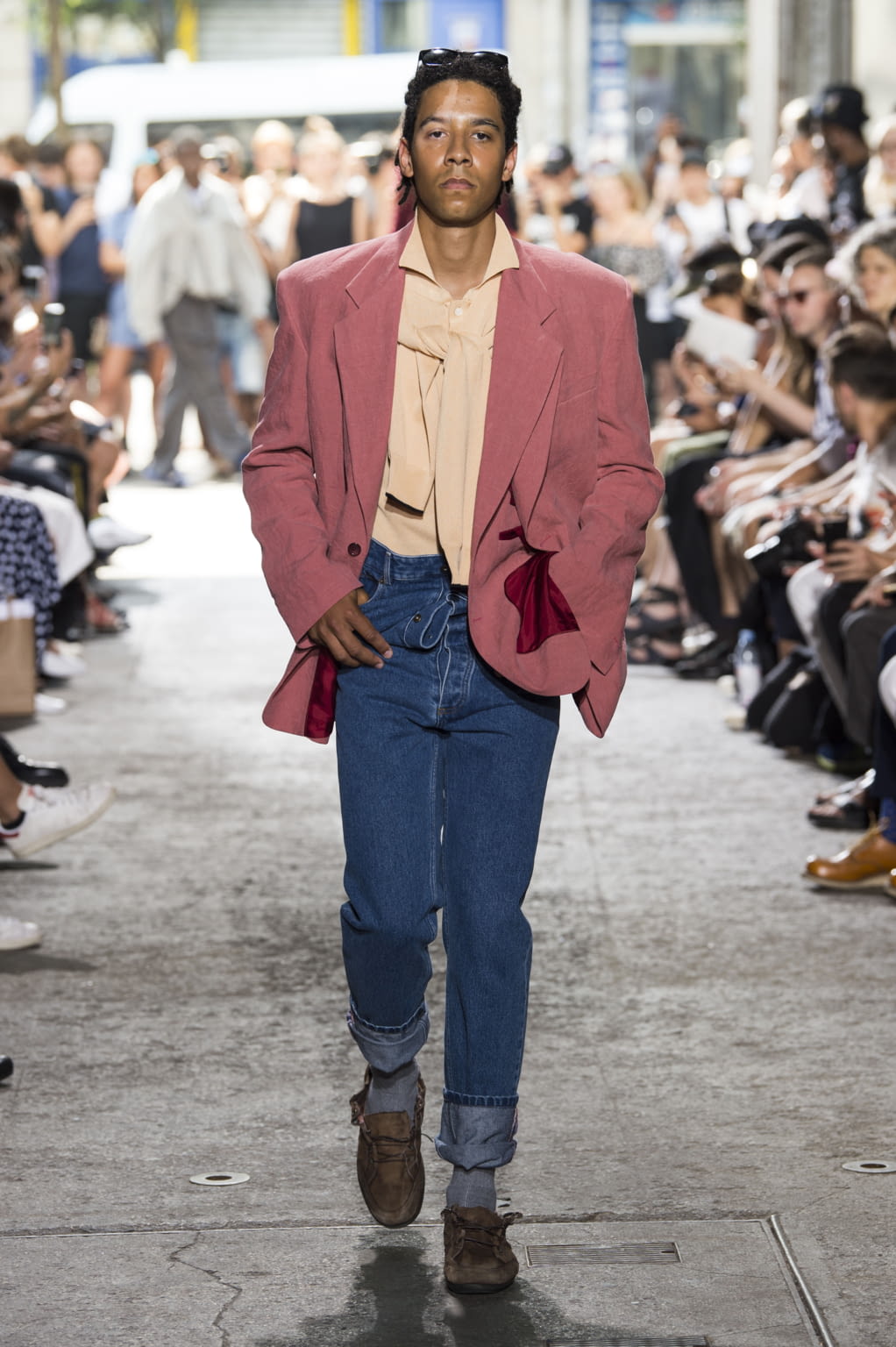 Fashion Week Paris Spring/Summer 2018 look 10 de la collection Y/PROJECT menswear