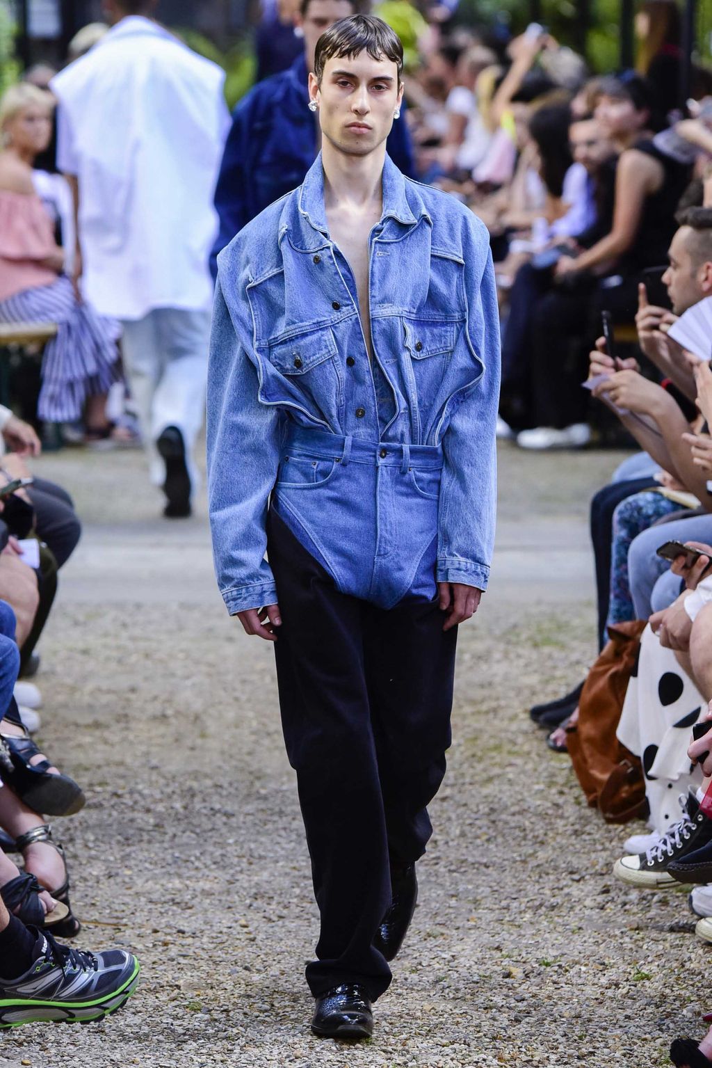 Fashion Week Paris Spring/Summer 2019 look 23 from the Y/PROJECT collection 男装