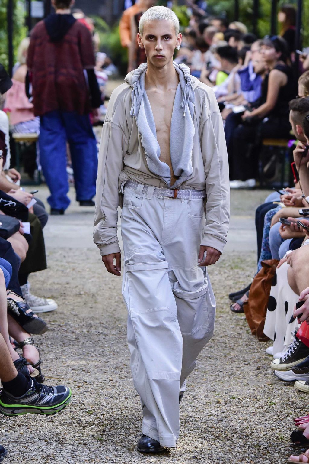 Fashion Week Paris Spring/Summer 2019 look 29 from the Y/PROJECT collection 男装
