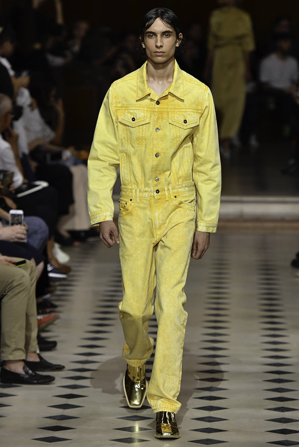 Fashion Week Paris Spring/Summer 2020 look 30 from the Y/PROJECT collection 男装