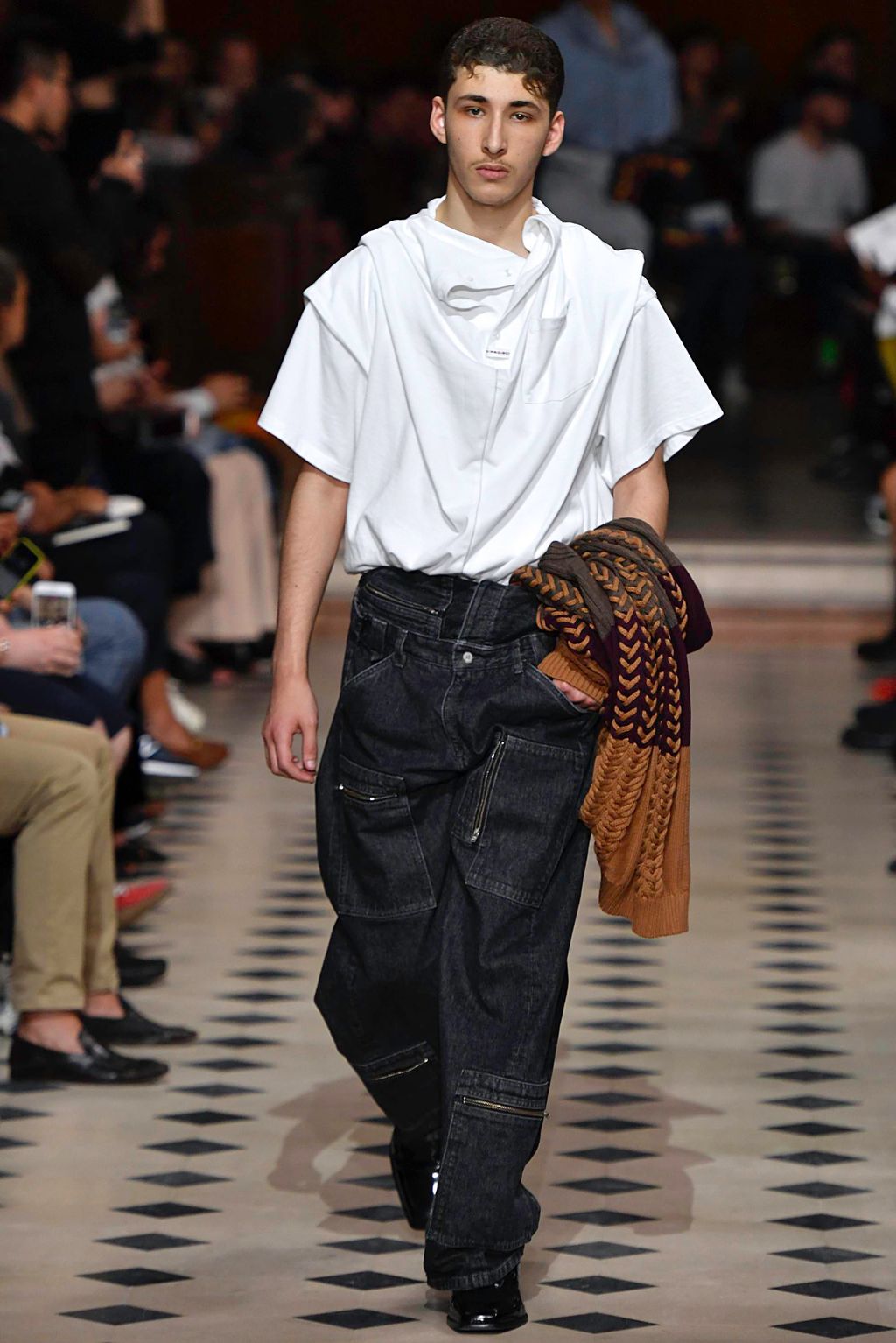 Fashion Week Paris Spring/Summer 2020 look 34 from the Y/PROJECT collection menswear