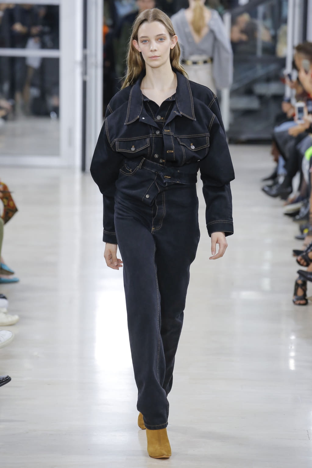 Fashion Week Paris Spring/Summer 2018 look 8 from the Y/PROJECT collection womenswear
