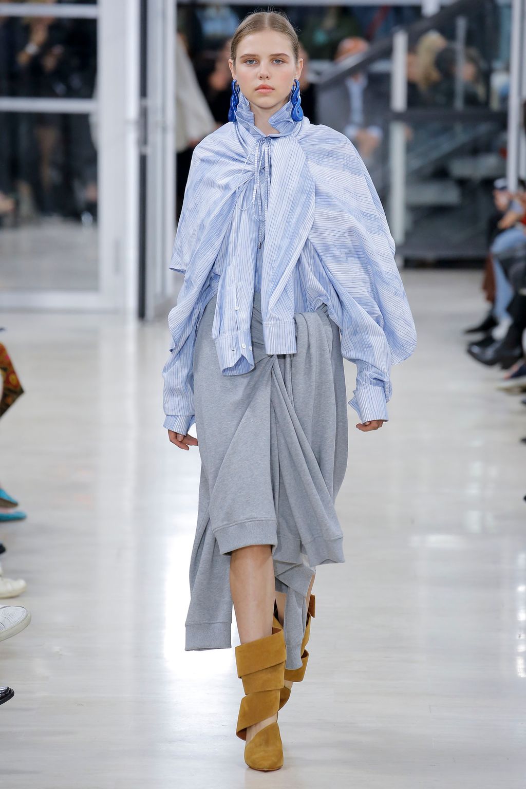 Fashion Week Paris Spring/Summer 2018 look 26 from the Y/PROJECT collection womenswear