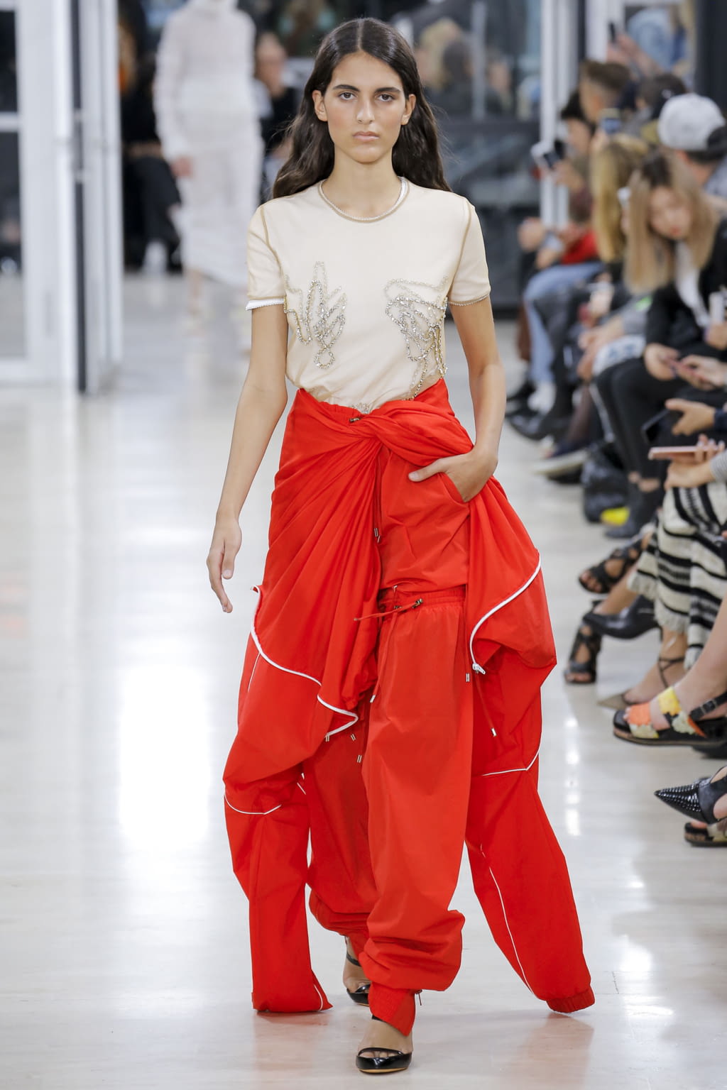Fashion Week Paris Spring/Summer 2018 look 35 from the Y/PROJECT collection womenswear
