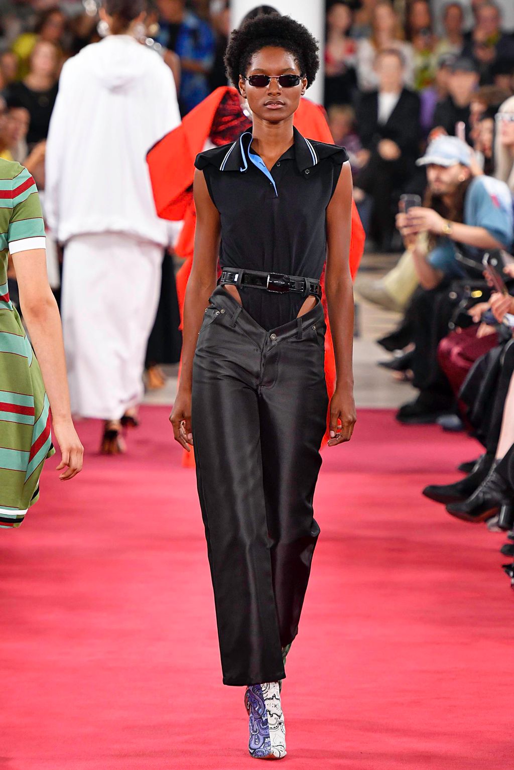 Fashion Week Paris Spring/Summer 2019 look 21 from the Y/PROJECT collection 女装