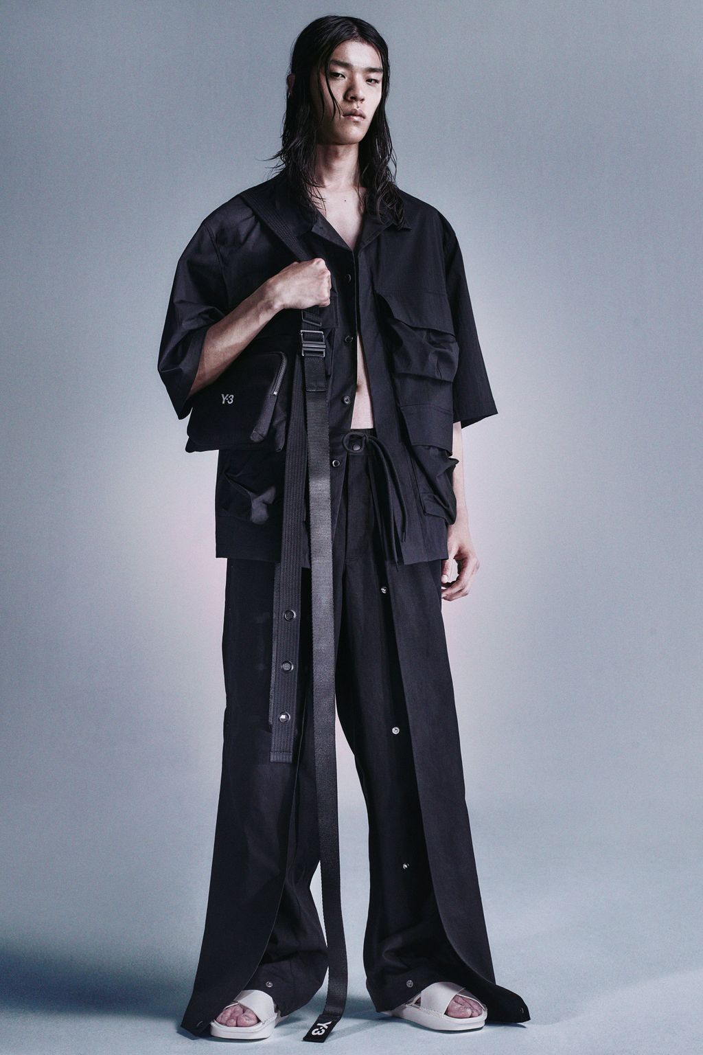 Fashion Week Paris Spring/Summer 2024 look 9 from the Adidas x Y-3 collection 女装