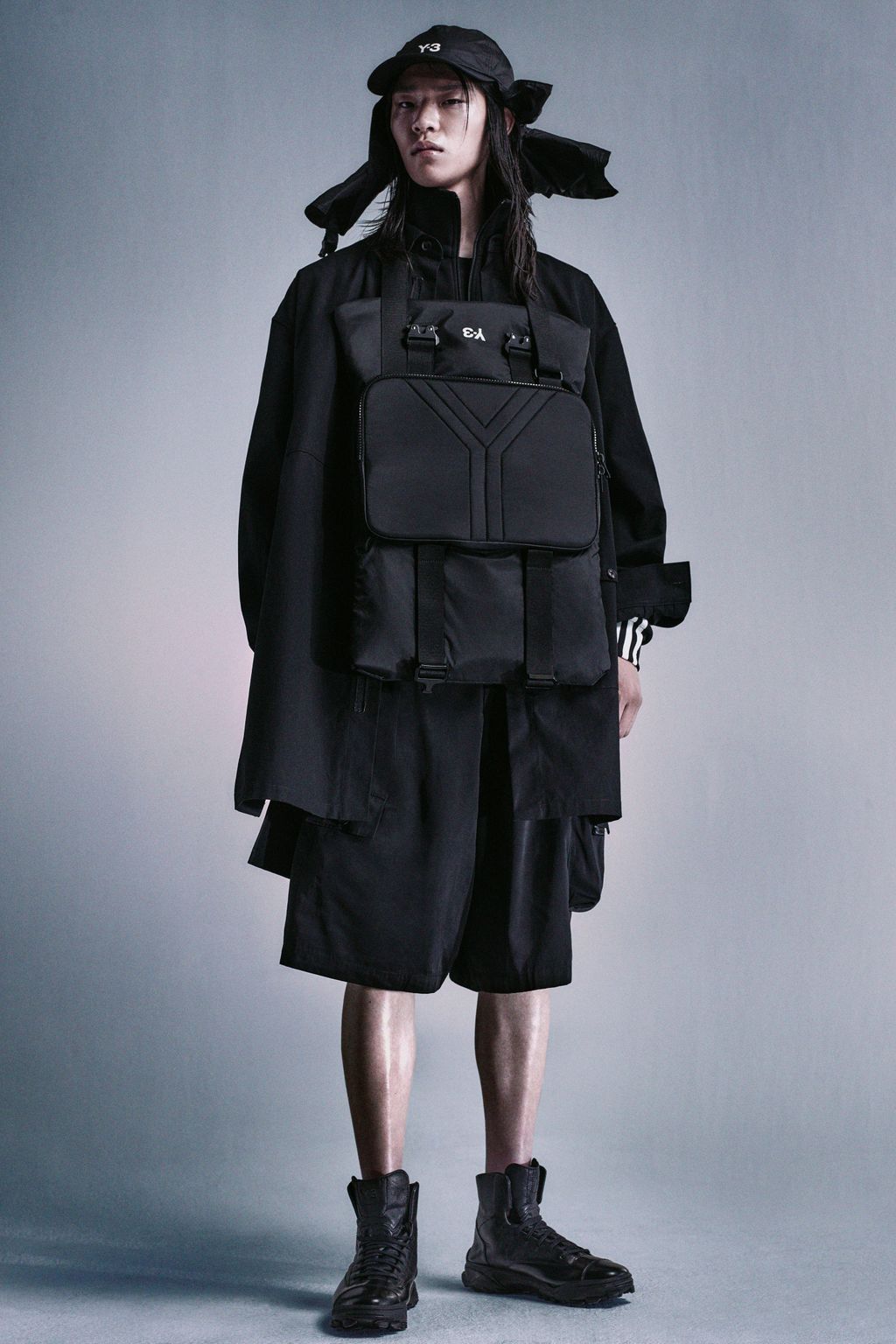 Fashion Week Paris Spring/Summer 2024 look 12 from the Adidas x Y-3 collection 女装
