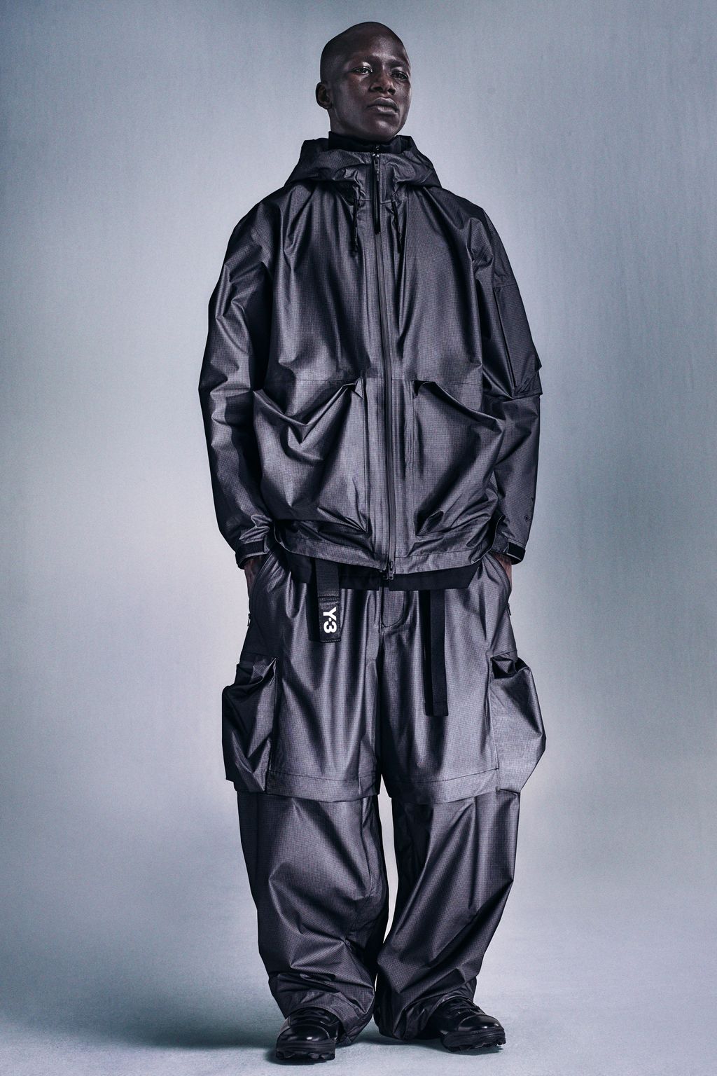 Fashion Week Paris Spring/Summer 2024 look 15 from the Adidas x Y-3 collection 女装