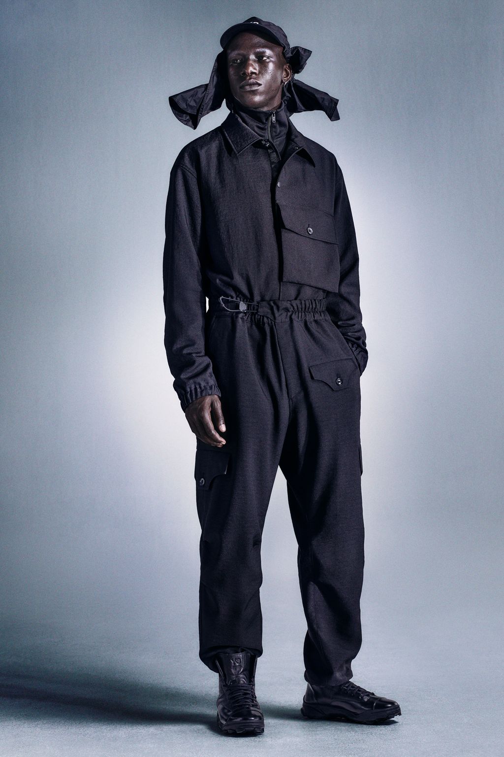 Fashion Week Paris Spring/Summer 2024 look 28 from the Adidas x Y-3 collection 女装