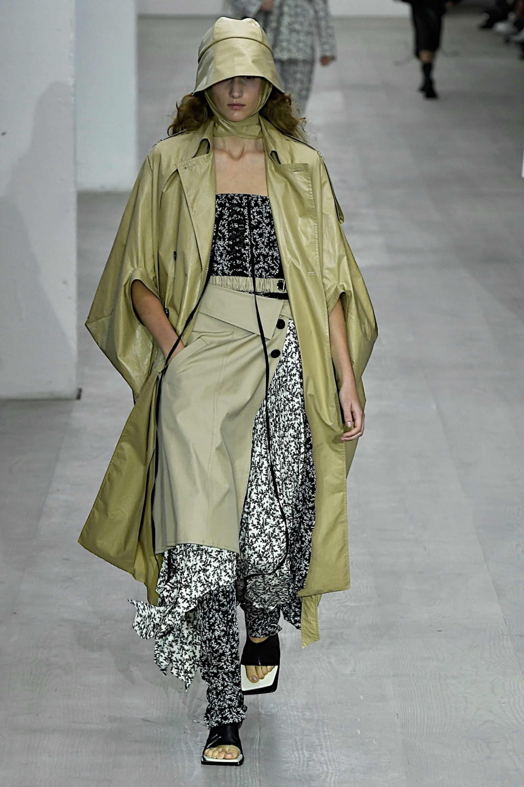 Fashion Week London Spring/Summer 2020 look 3 from the YCH collection womenswear
