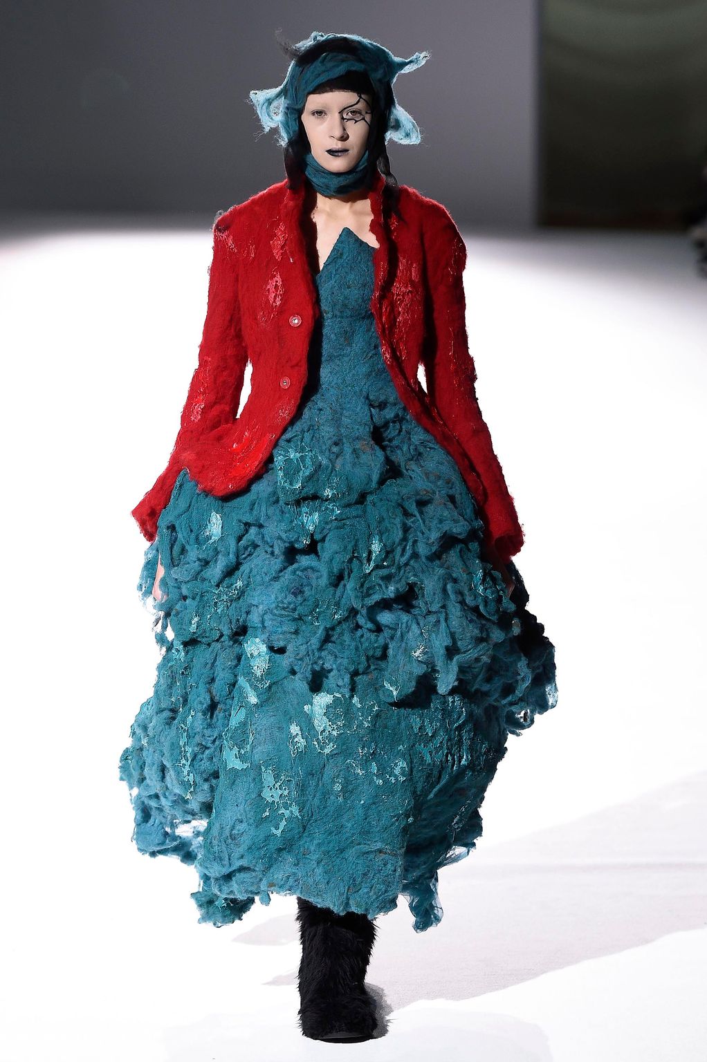 Fashion Week Paris Fall/Winter 2020 look 37 de la collection Yohji Yamamoto womenswear