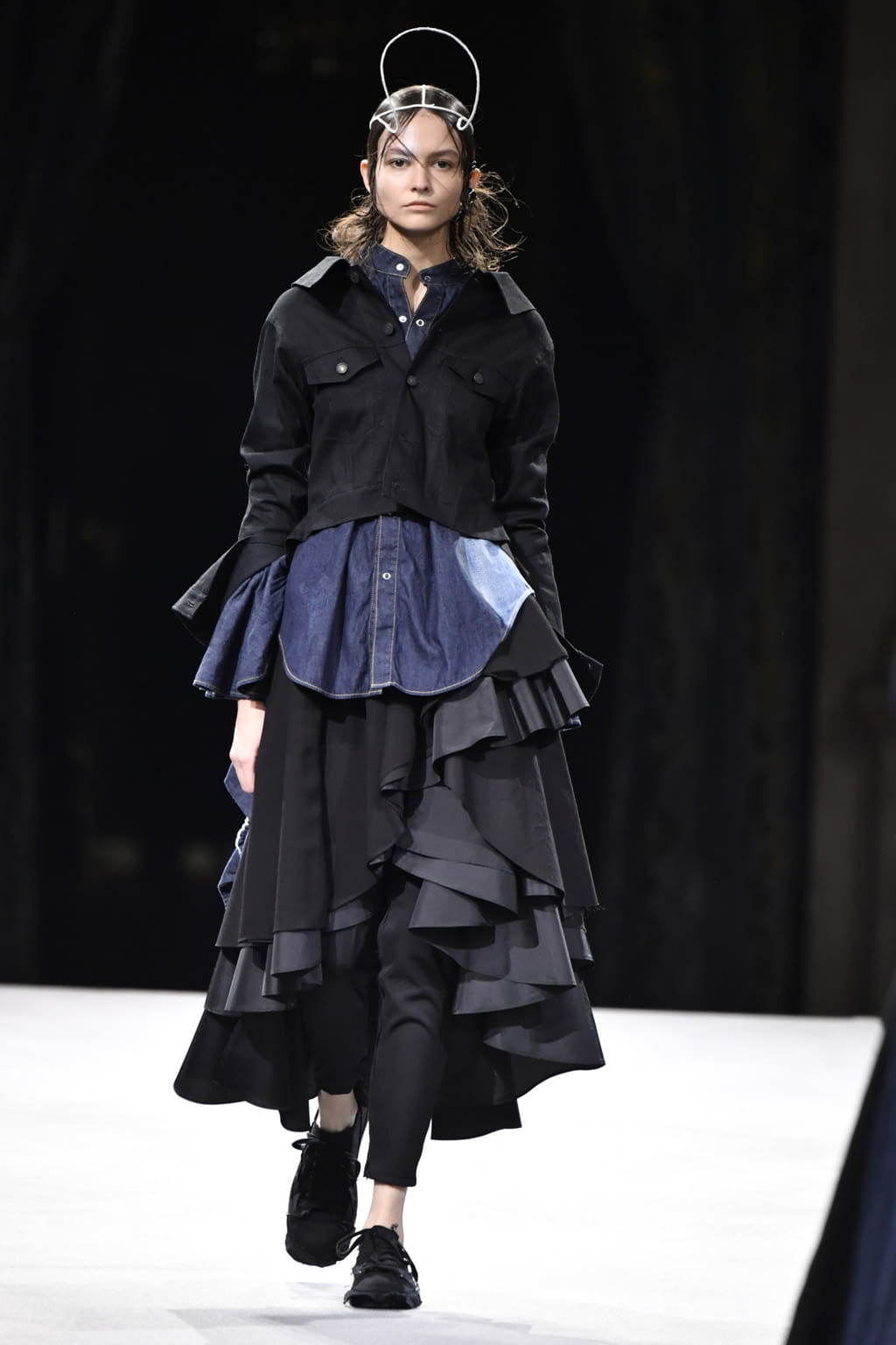 Fashion Week Paris Fall/Winter 2022 look 4 from the Yohji Yamamoto collection womenswear