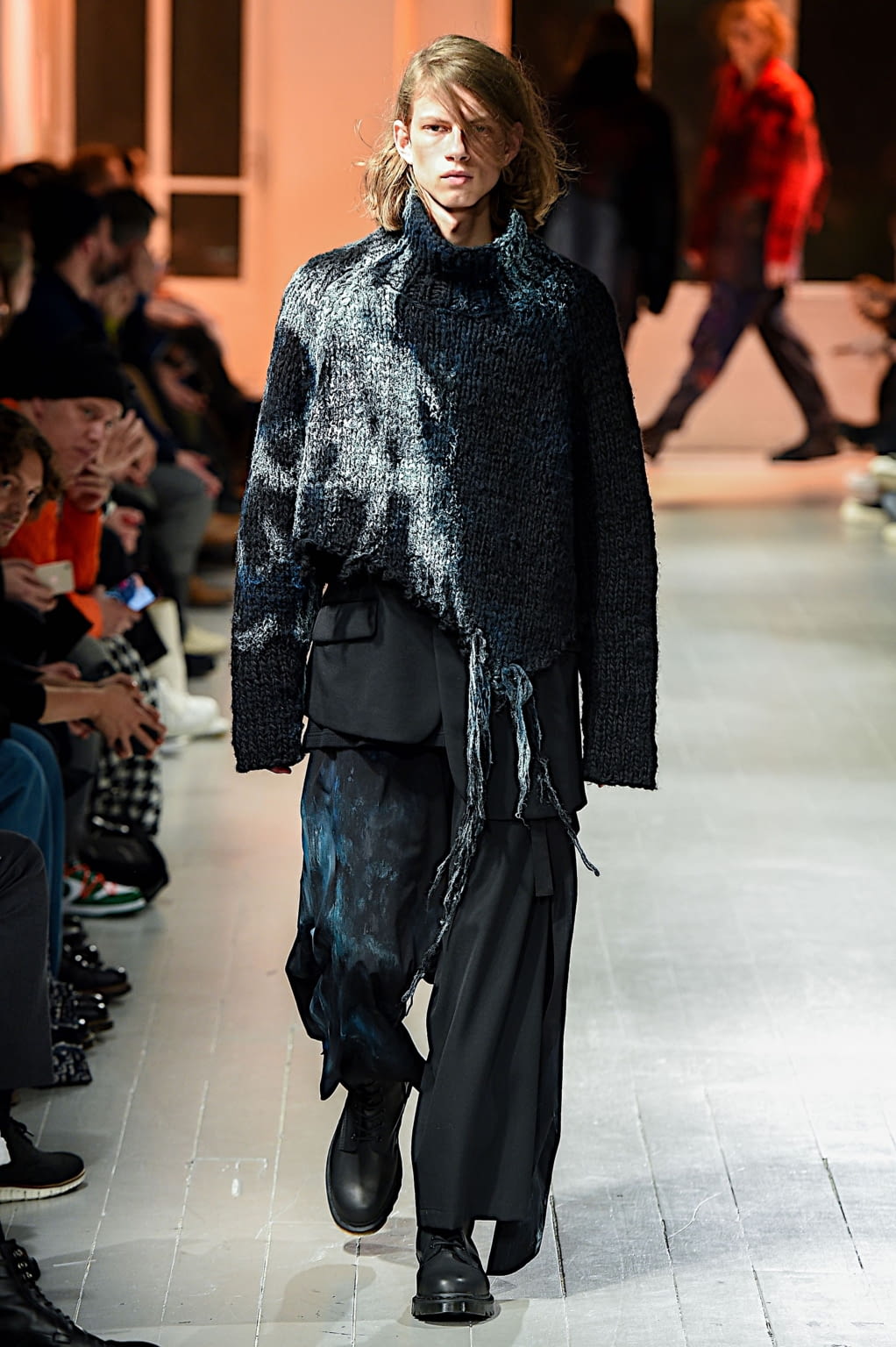 Fashion Week Paris Fall/Winter 2020 look 32 de la collection Yohji Yamamoto menswear