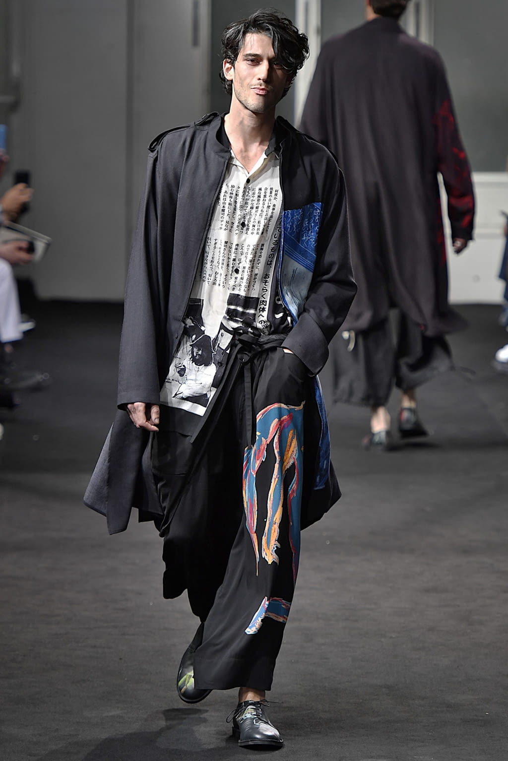 Fashion Week Paris Spring/Summer 2019 look 23 from the Yohji Yamamoto collection menswear