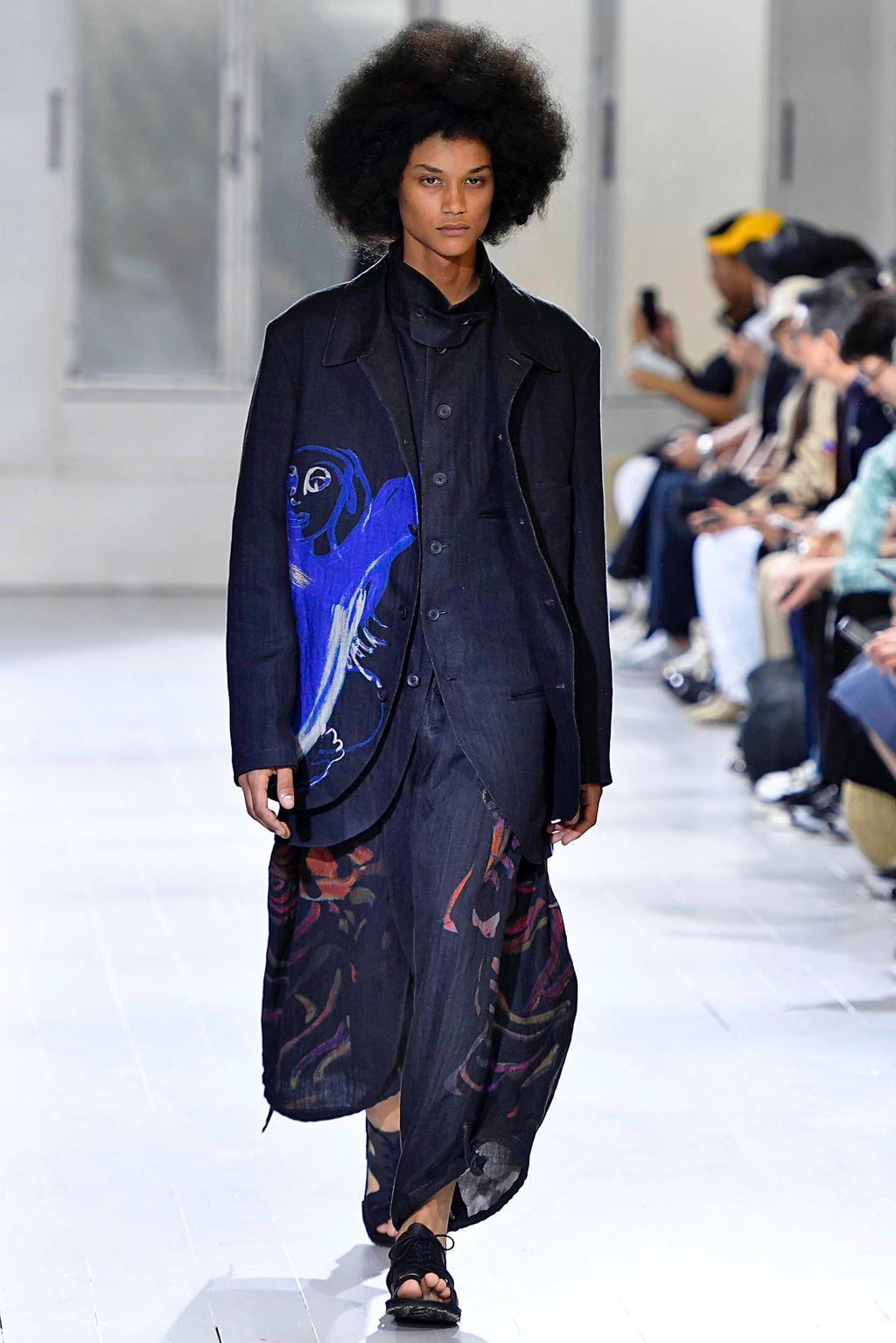 Fashion Week Paris Spring/Summer 2020 look 3 from the Yohji Yamamoto collection menswear
