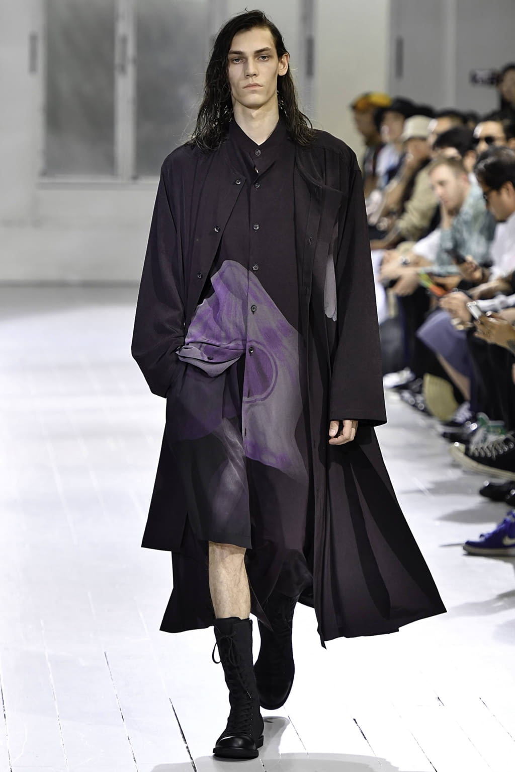 Fashion Week Paris Spring/Summer 2020 look 16 from the Yohji Yamamoto collection menswear
